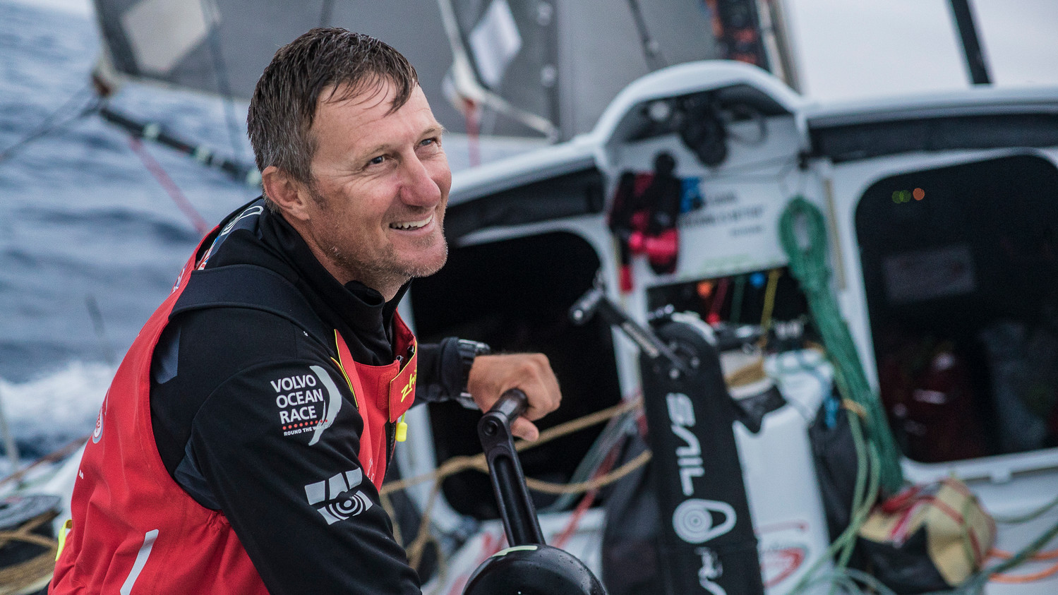 Há um tripulante da Volvo Ocean Race desaparecido no Pacífico