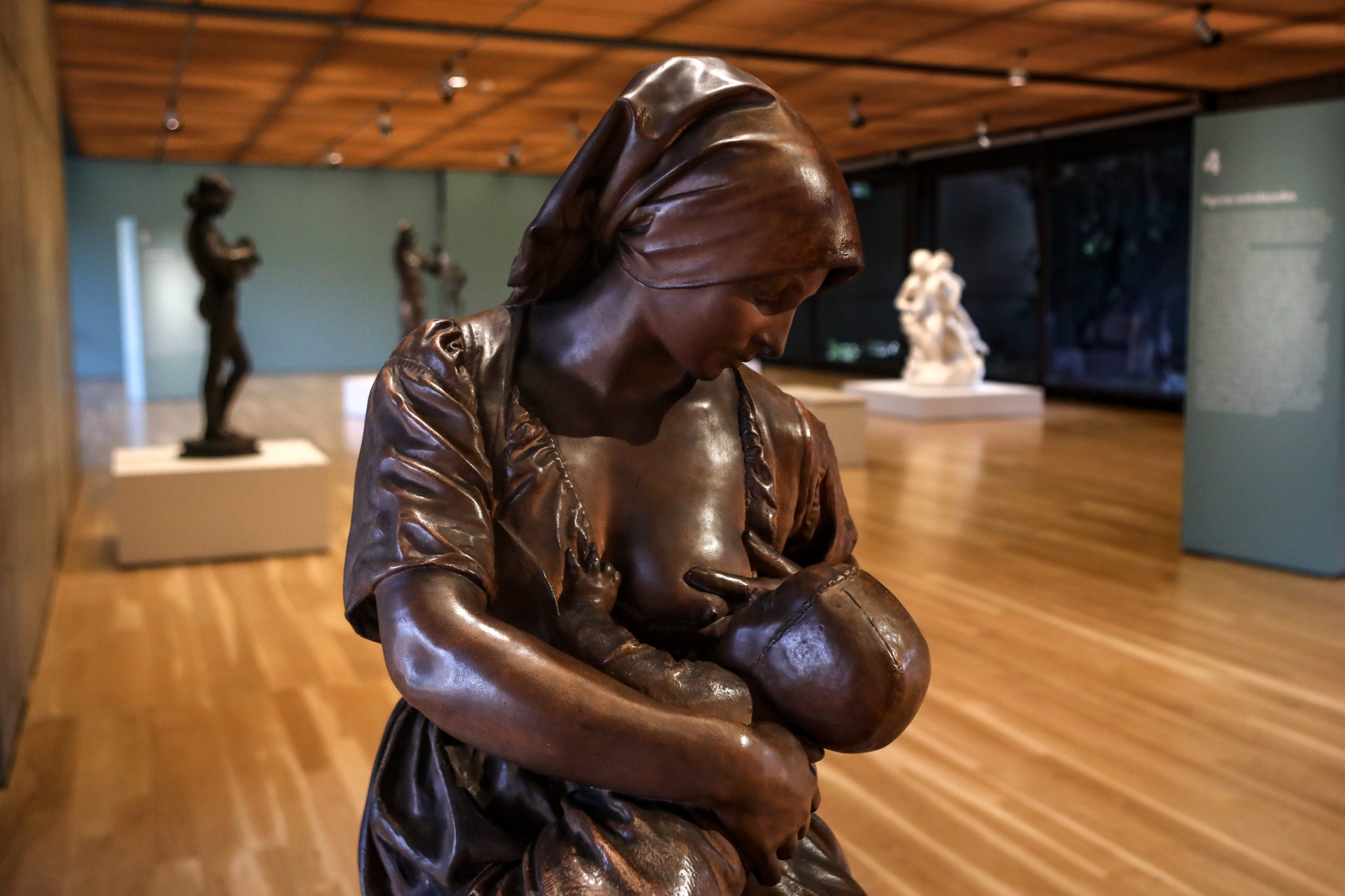Duas coleções privadas de escultura em diálogo numa exposição na Gulbenkian