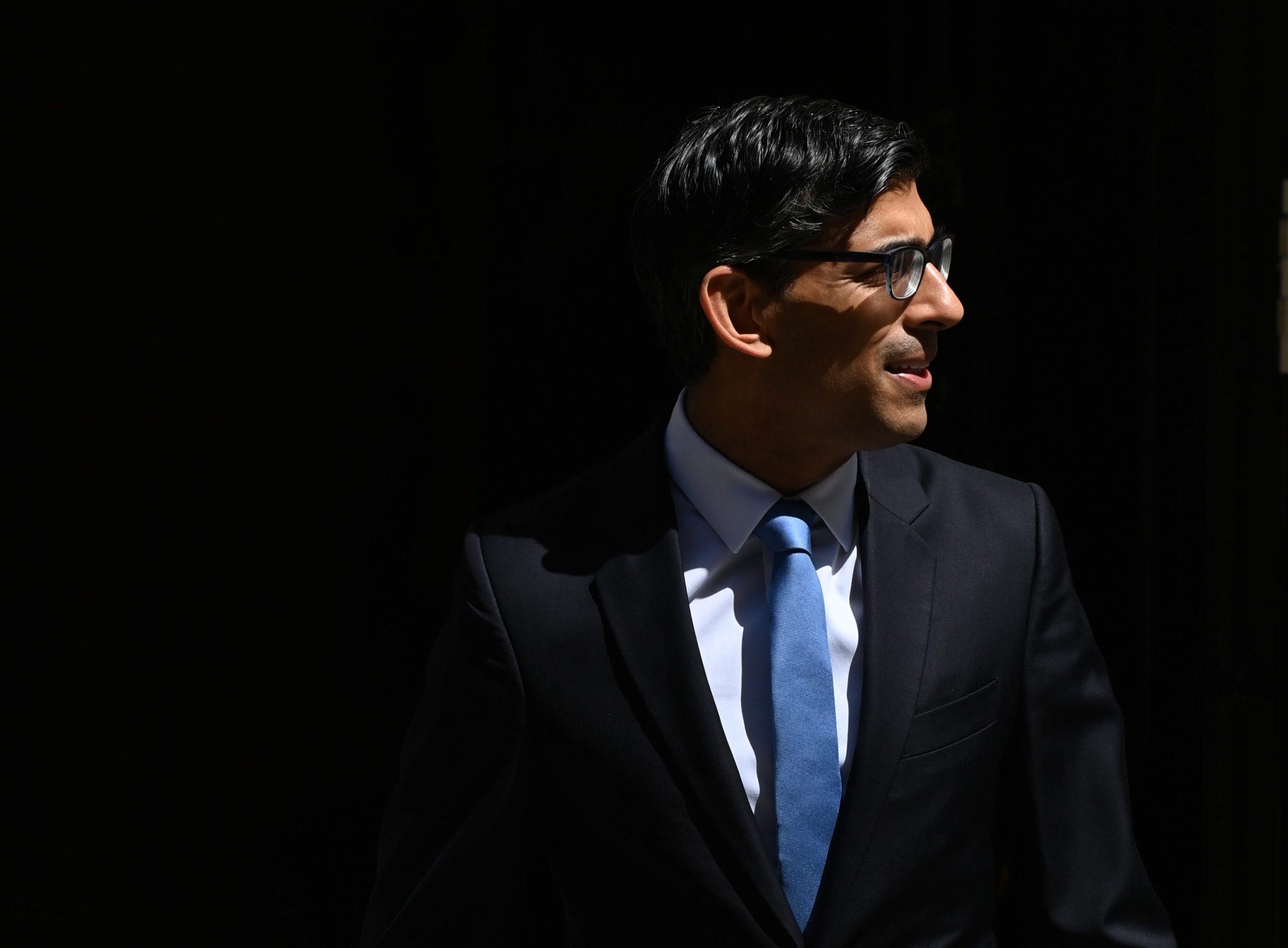 Primeiro-ministro britânico reivindica redução em 20% de travessias de migrantes no Canal da Mancha