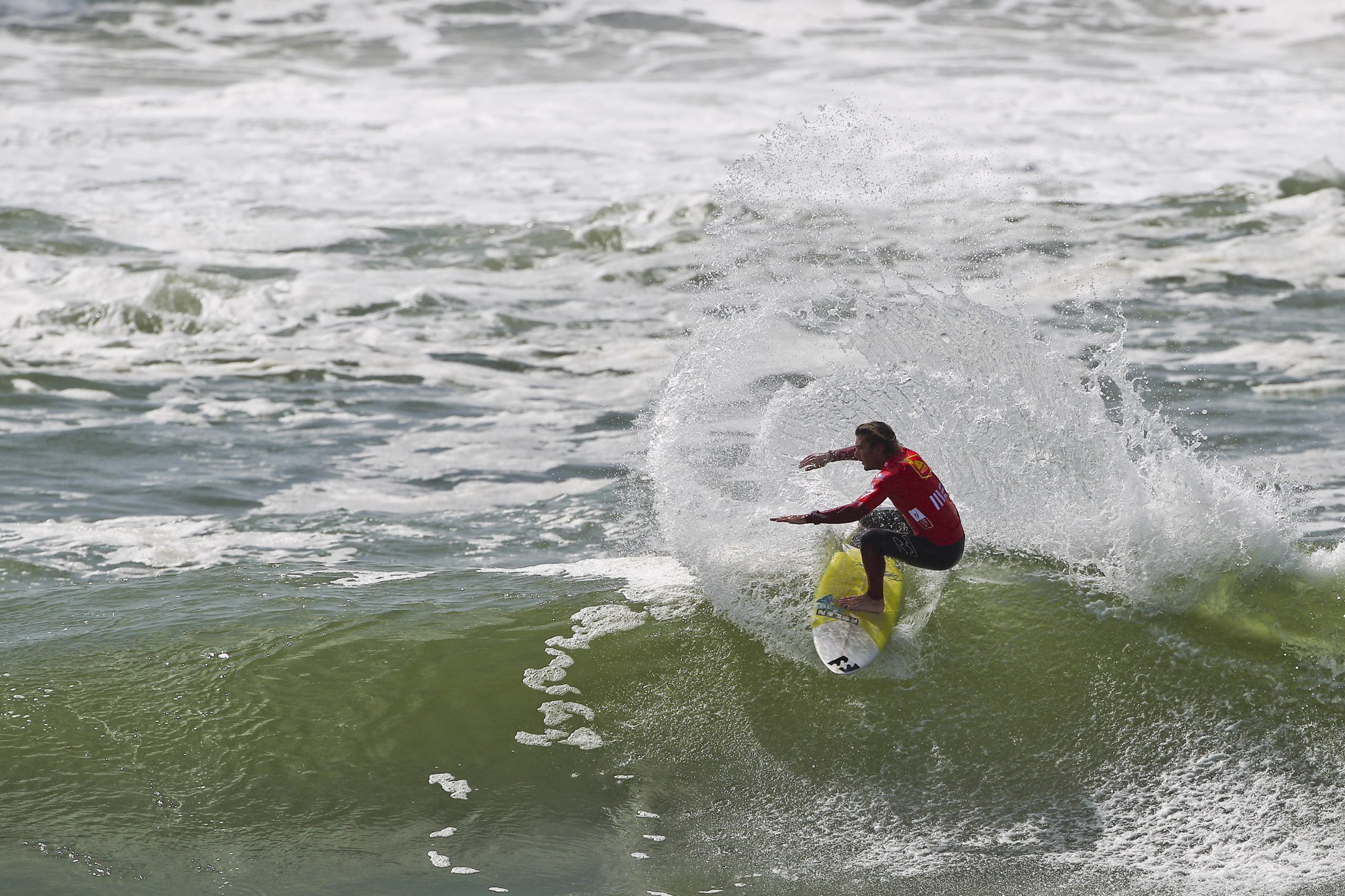 Surfista Frederico Morais na quarta ronda do Hawaiian Pro