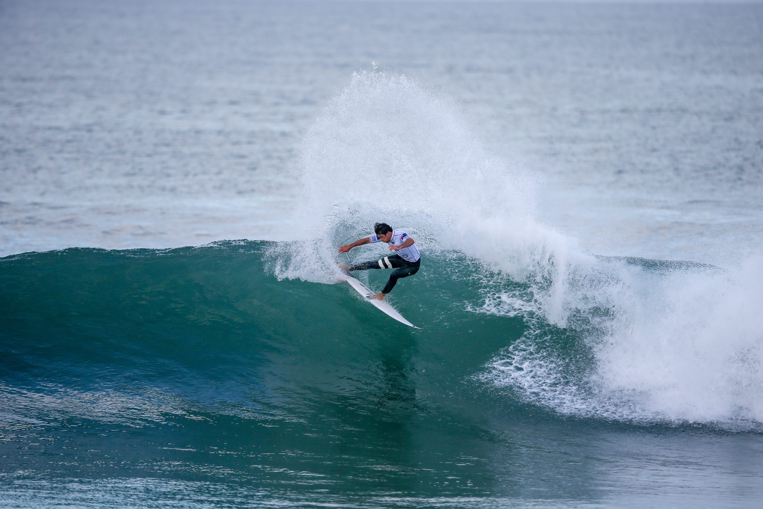 Cinco tentativas depois, Meo Rip Curl Pro Portugal recomeçou às 14:40