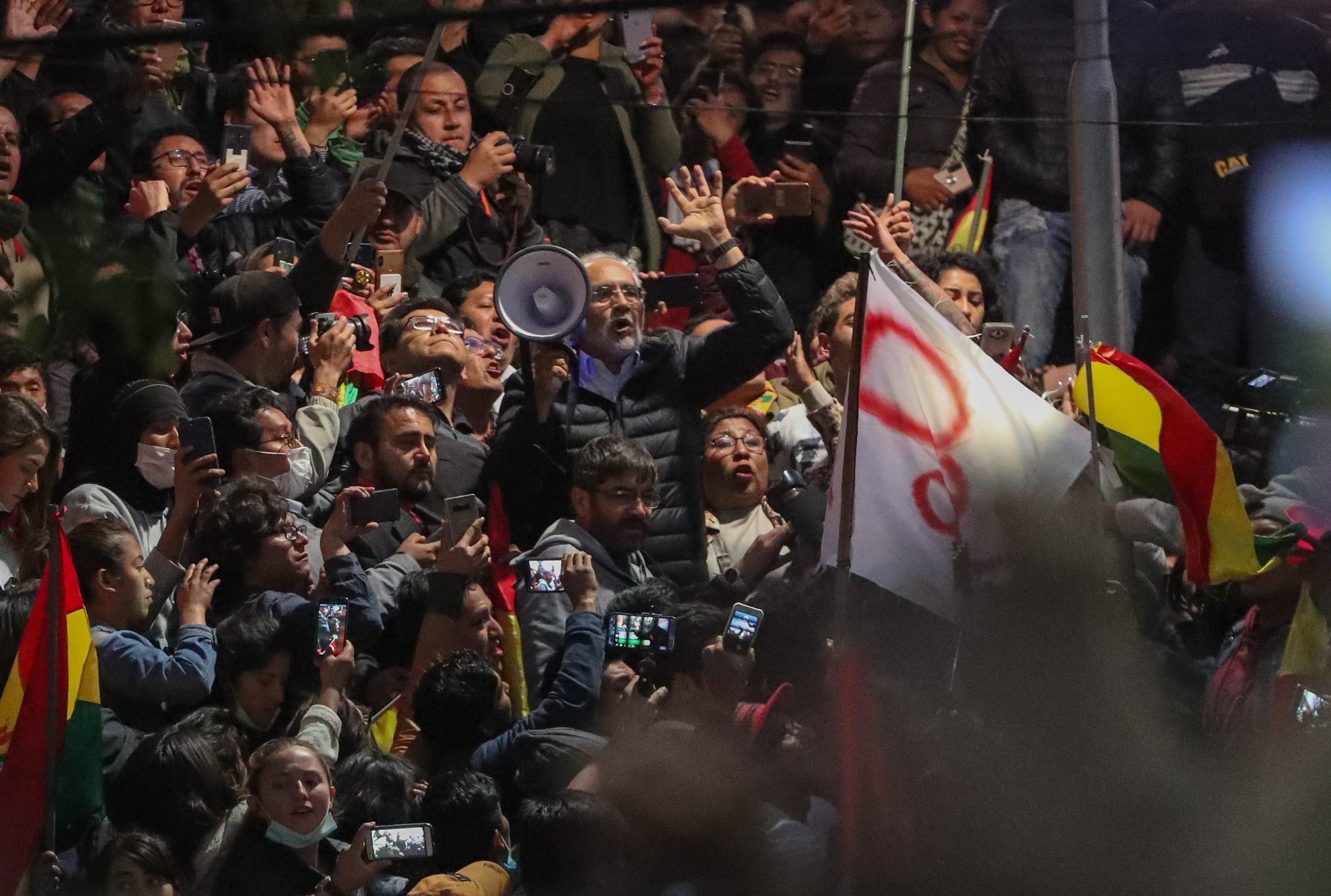 Bolívia: ‘Vice’ do tribunal eleitoral renuncia no dia em que foi lançado apelo a uma greve geral