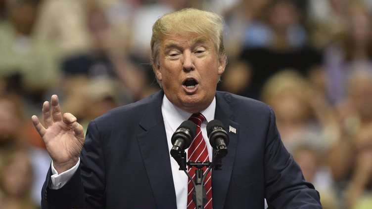 “Uma desculpa patética”. Donald Trump volta a criticar mayor de Londres