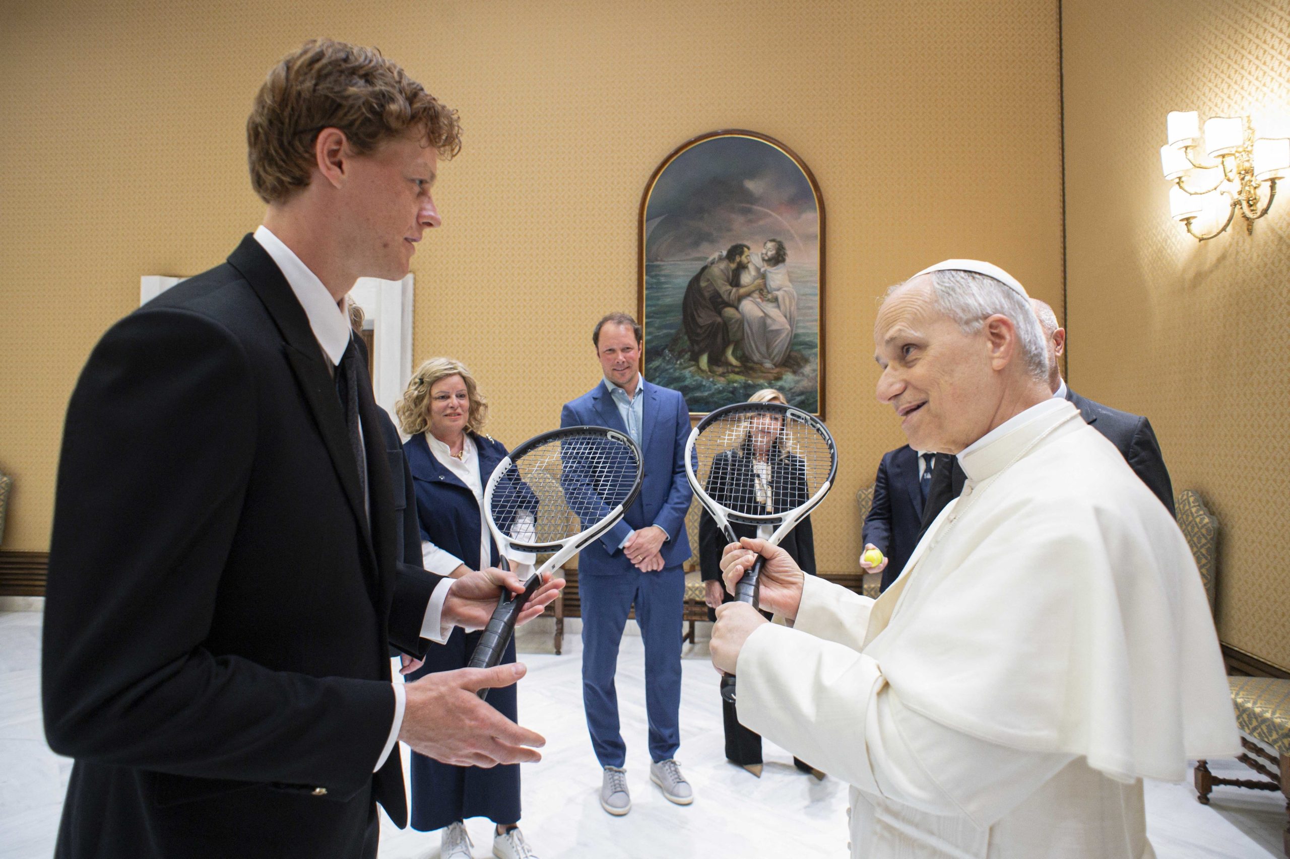 Papa Leão XIV recebeu líder do ranking mundial de ténis Jannik Sinner