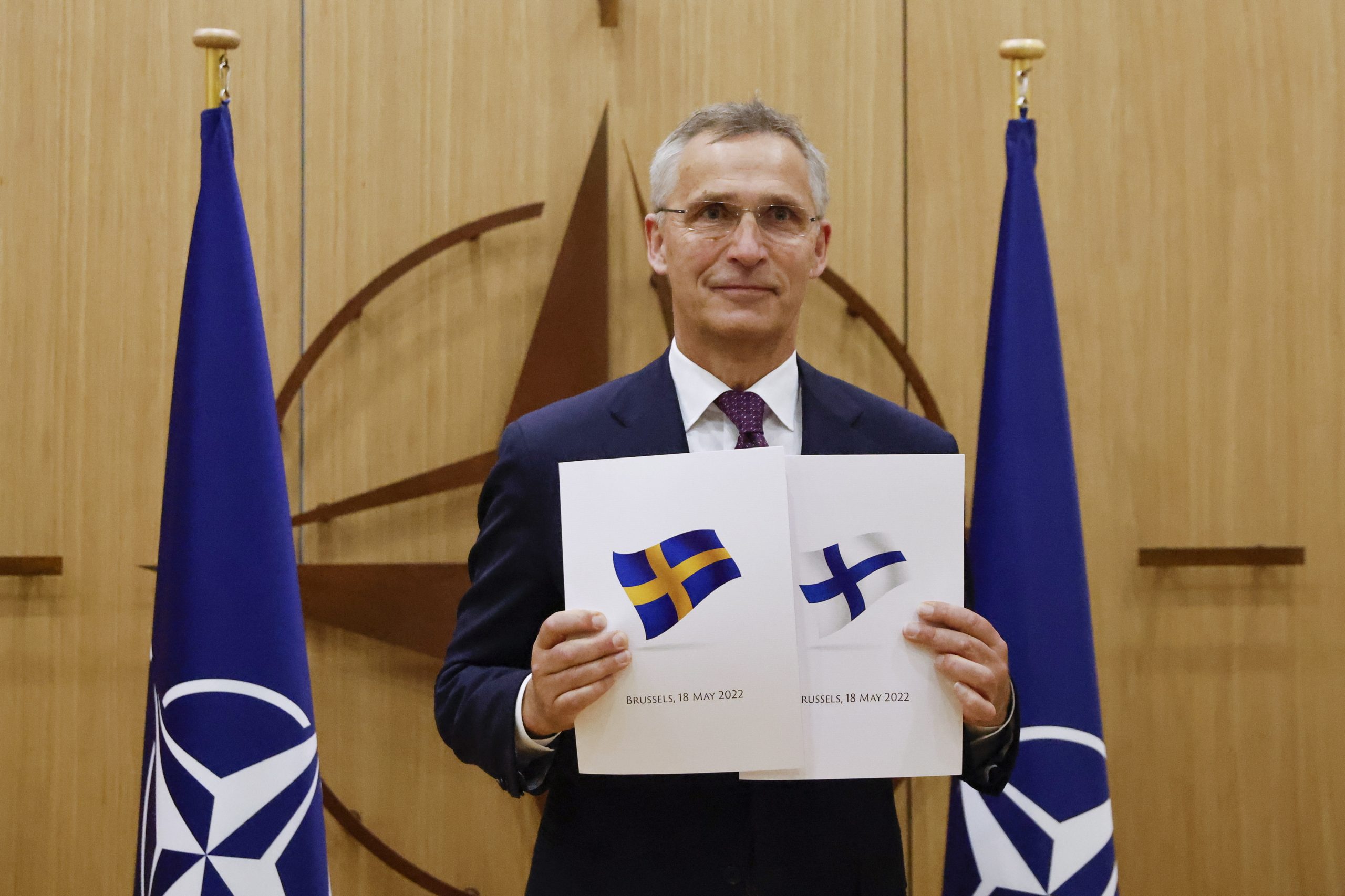 Suécia e Finlândia tornam-se “alvos legítimos” da Rússia após adesão à NATO