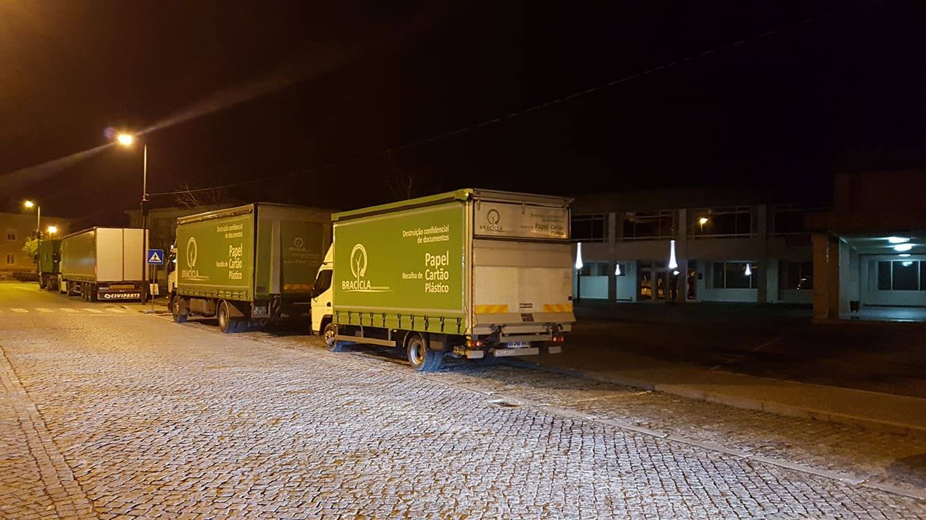 Empresário de Amares ameaça estacionar 12 camiões frente à Câmara em protesto