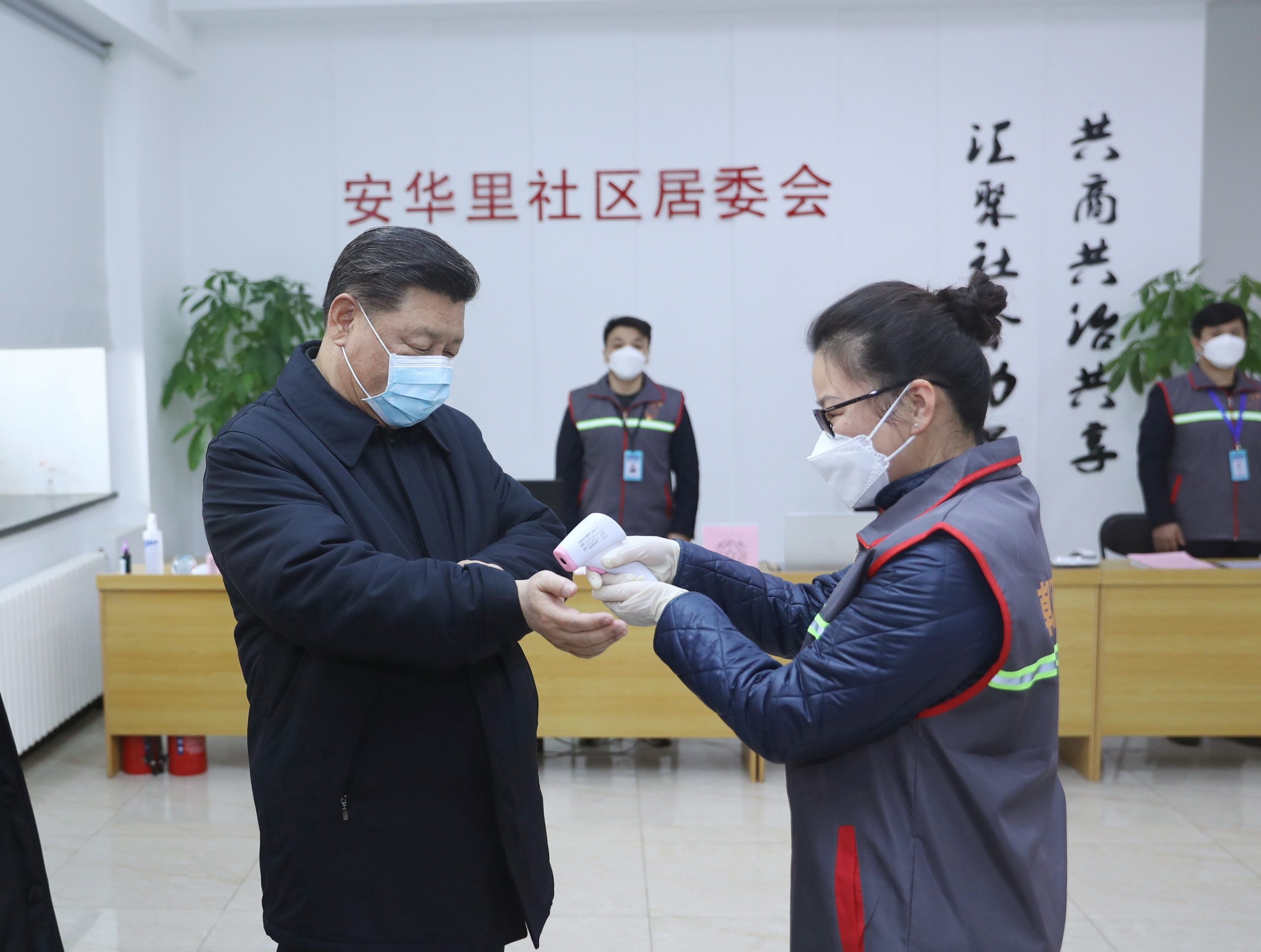 Coronavírus. Xi Jinping está a descobrir que ter todo o poder também tem desvantagens – e a China deixou de ver o seu presidente todos os dias
