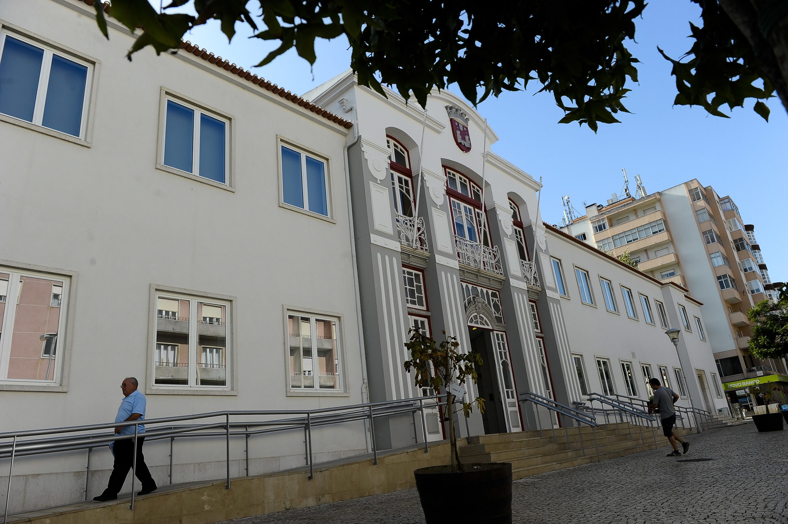 Um morto e um ferido grave por inalação de gases em fossa de pecuária em Torres Vedras