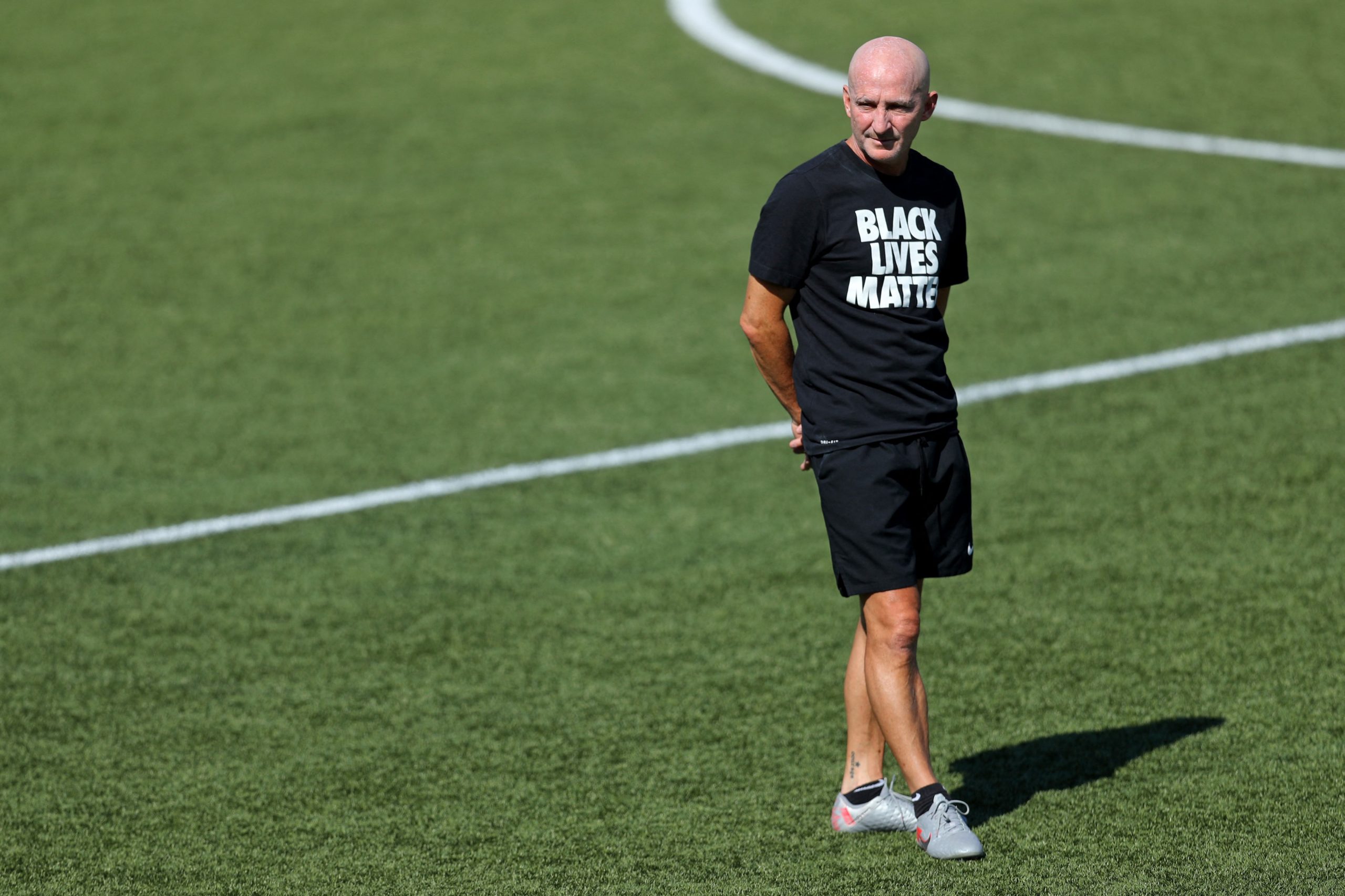 FIFA abre investigação a treinador Paul Riley por assédio sexual