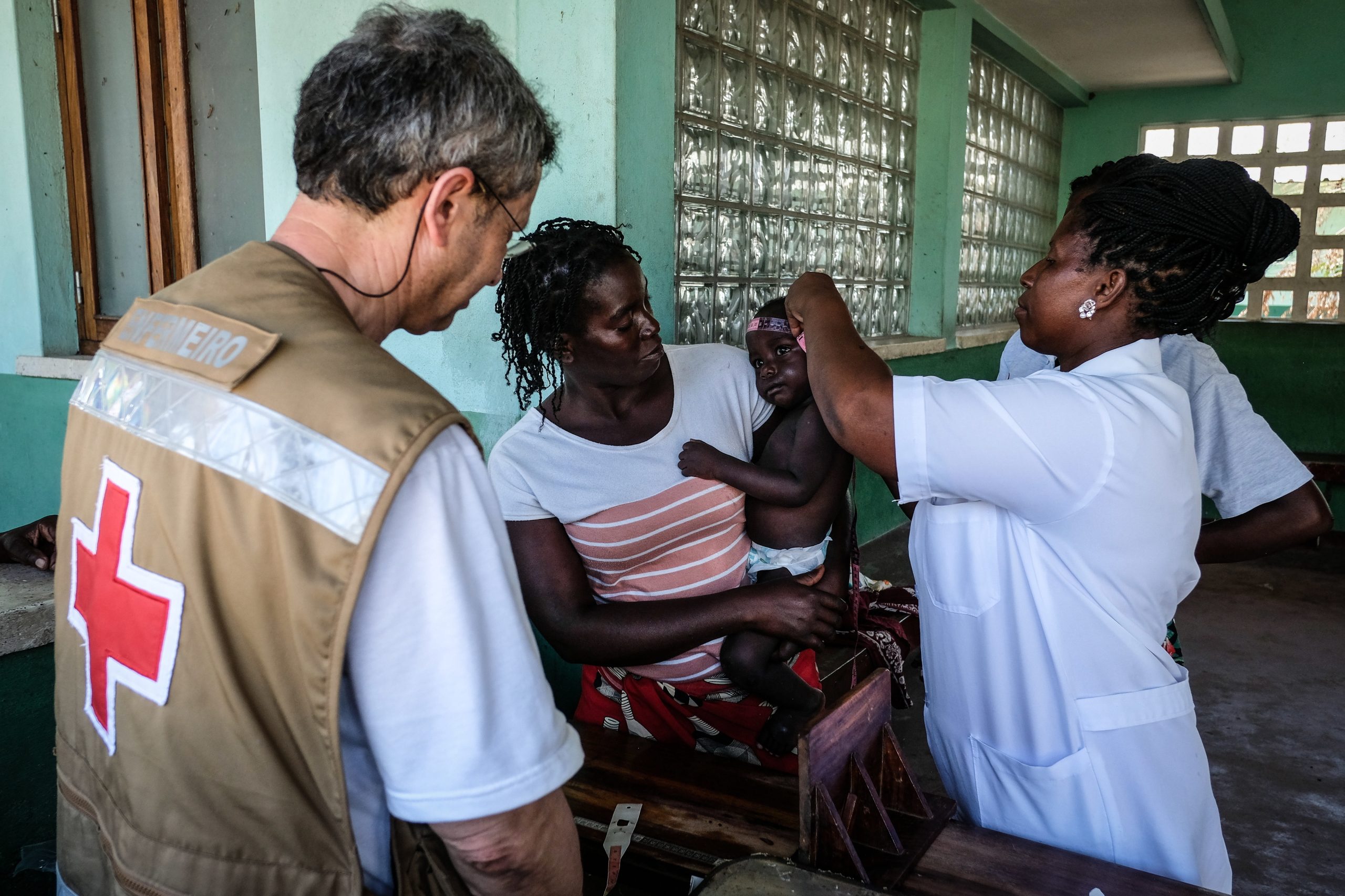 Idai: Um hospital de campanha onde todos fazem de tudo