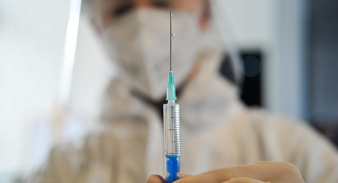Covid-19: Comité da FDA autoriza vacina de dose única da Johnson&Johnson