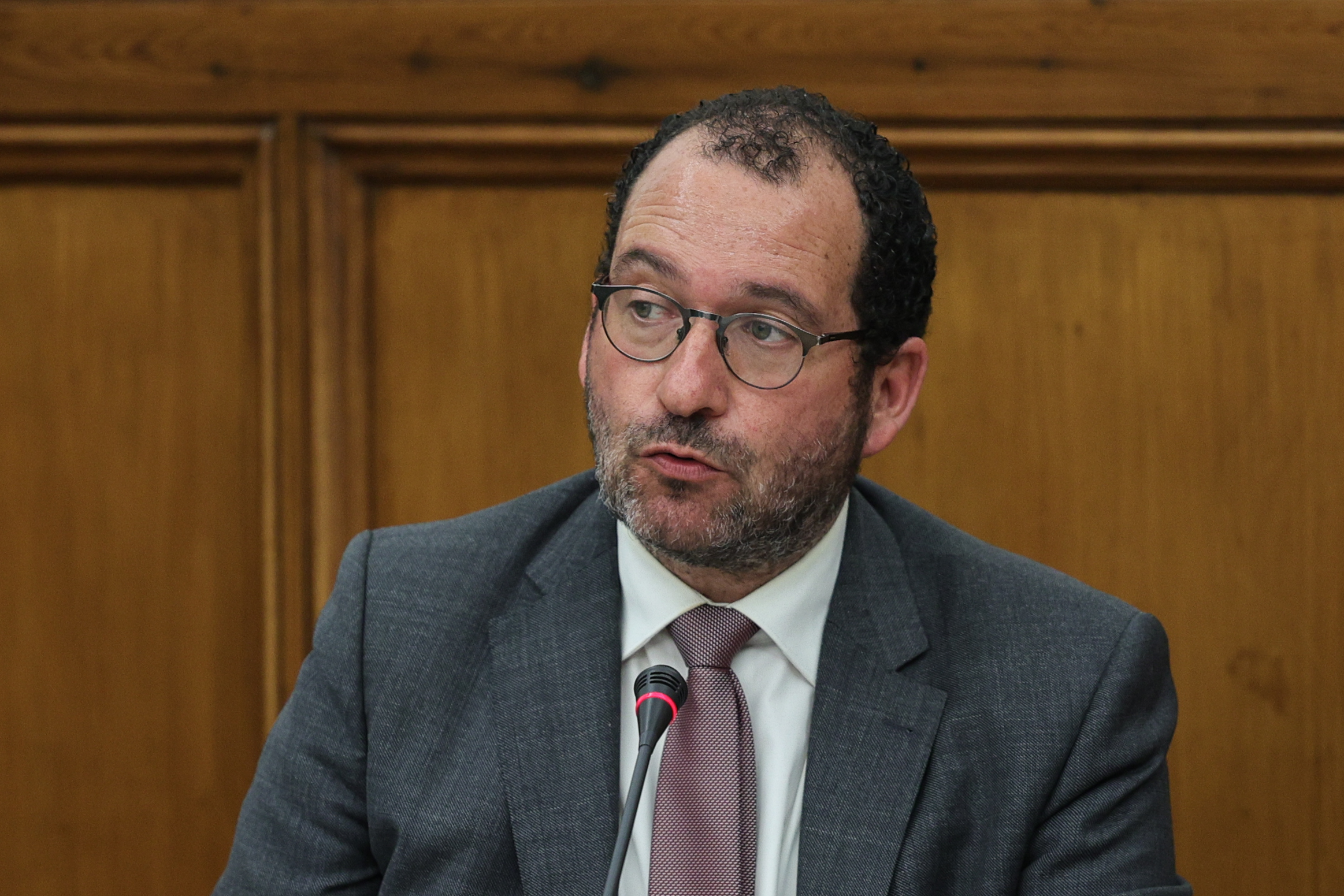 Ministro assegura que vai restituir corte na remuneração do Júri Nacional de Exames