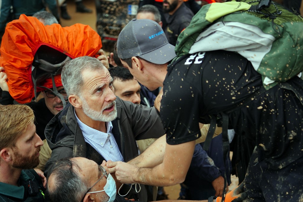 Justiça espanhola abre inquérito a incidentes com rei Felipe VI