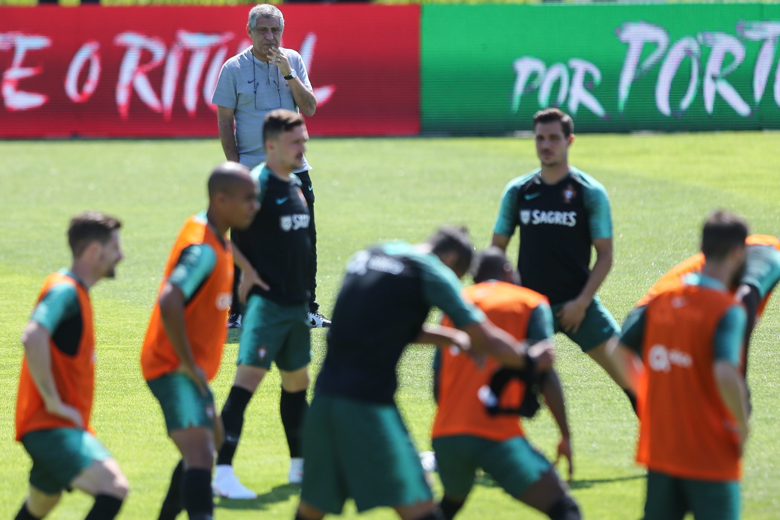 Mundial 2018: João Moutinho e Gonçalo Guedes integram treino com guarda-redes dos sub-21