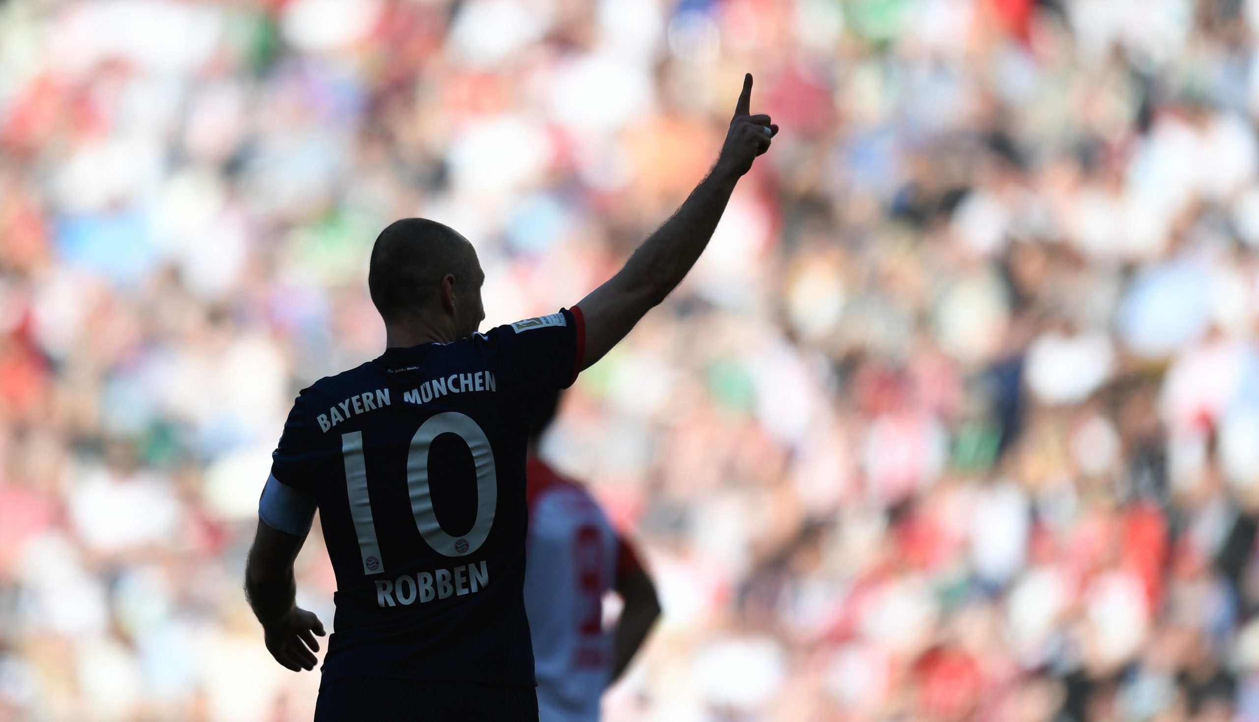Robben anuncia saída do Bayern no final da temporada