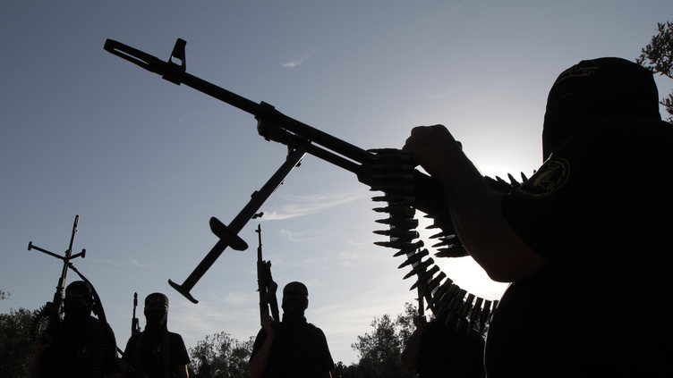 Jihadista faz ameaças num vídeo de execução do Estado Islâmico, volta a referir Portugal e Espanha