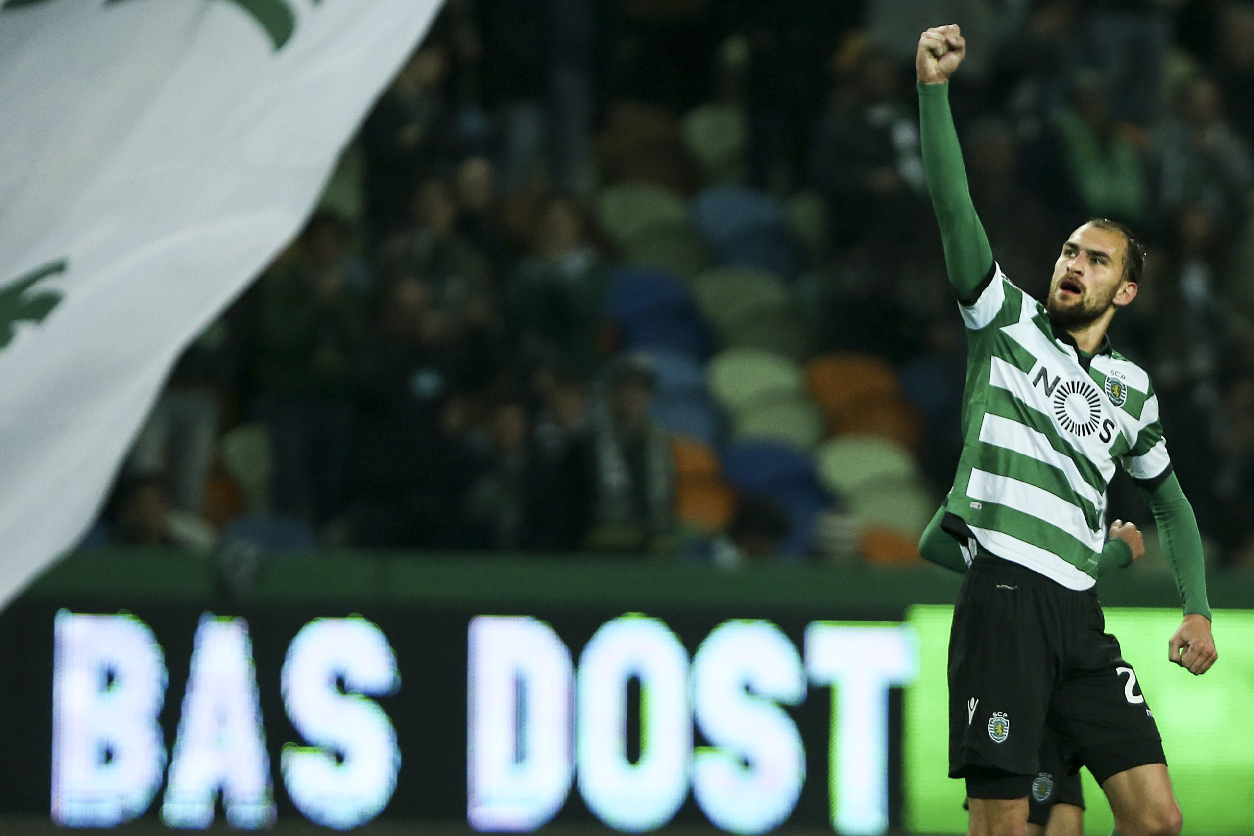 Bas Dost bisou na vitória do Sporting