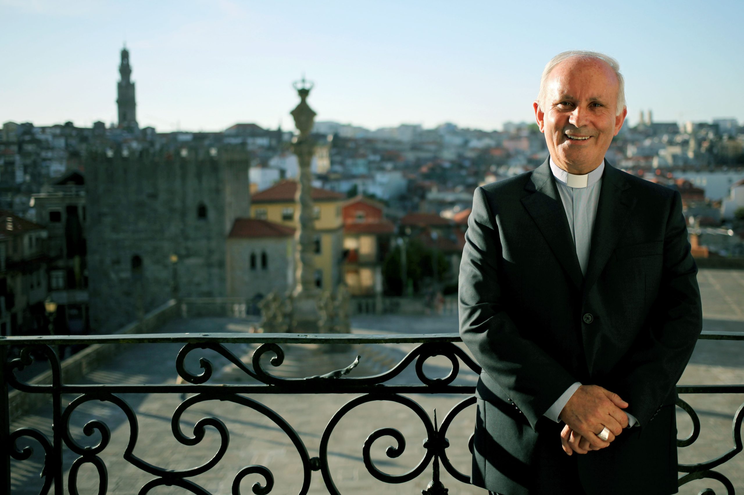 Candidatos ao Porto suspendem campanha devido à morte do bispo do Porto