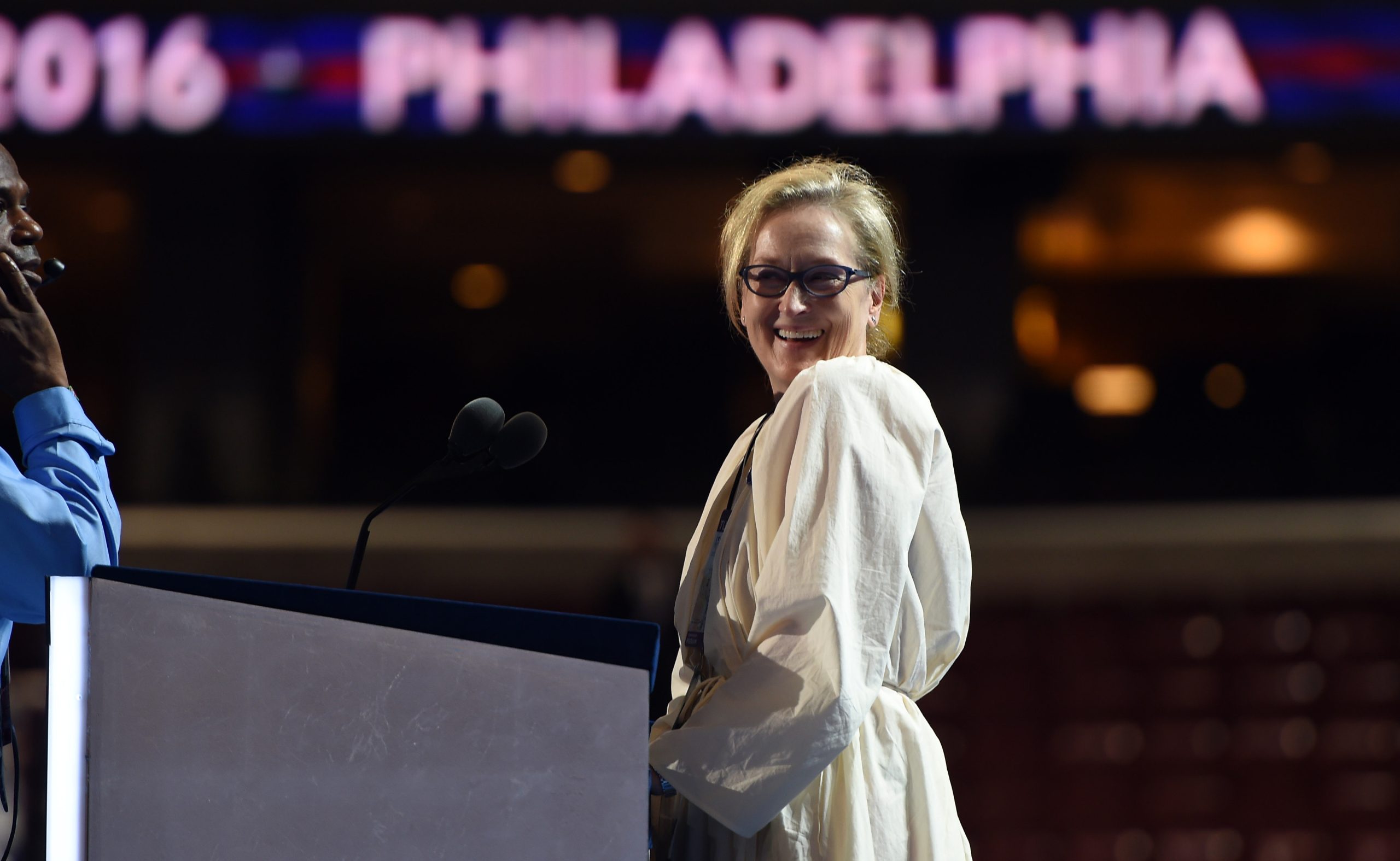 Imprensa Estrangeira de Hollywood felicita Meryl Streep por discurso crítico de Trump