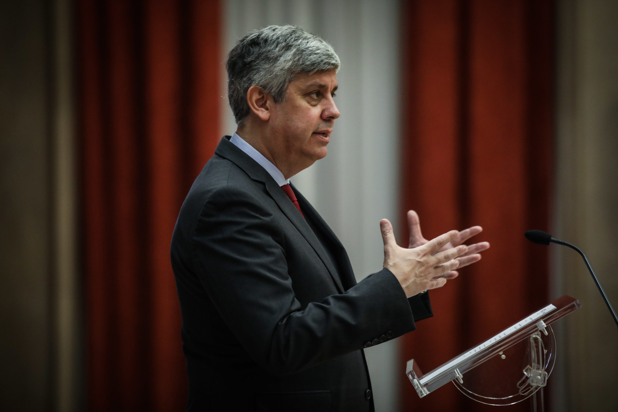 Centeno “obviamente” satisfeito por trabalhar com comissária Elisa Ferreira