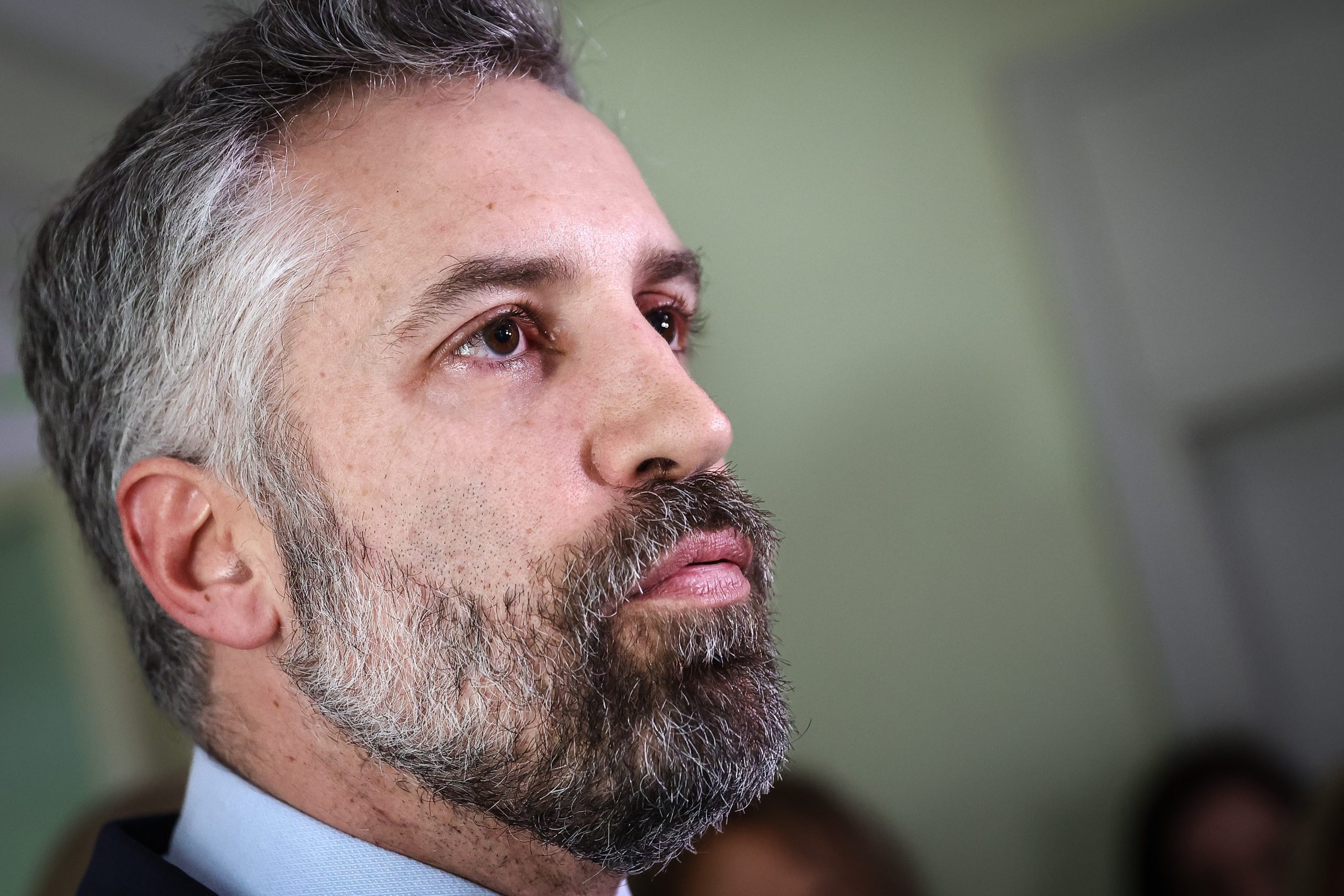 Pedro Nuno Santos lamenta insensibilidade do PSD face a proposta para eliminar portagens no interior