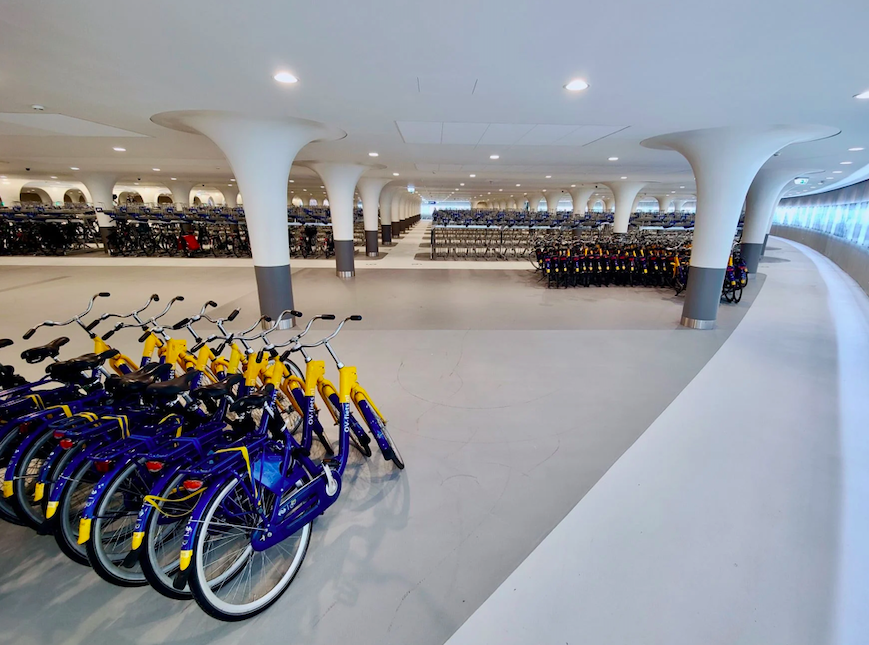 Parque subaquático suporta 7000 bicicletas, mas zero carros