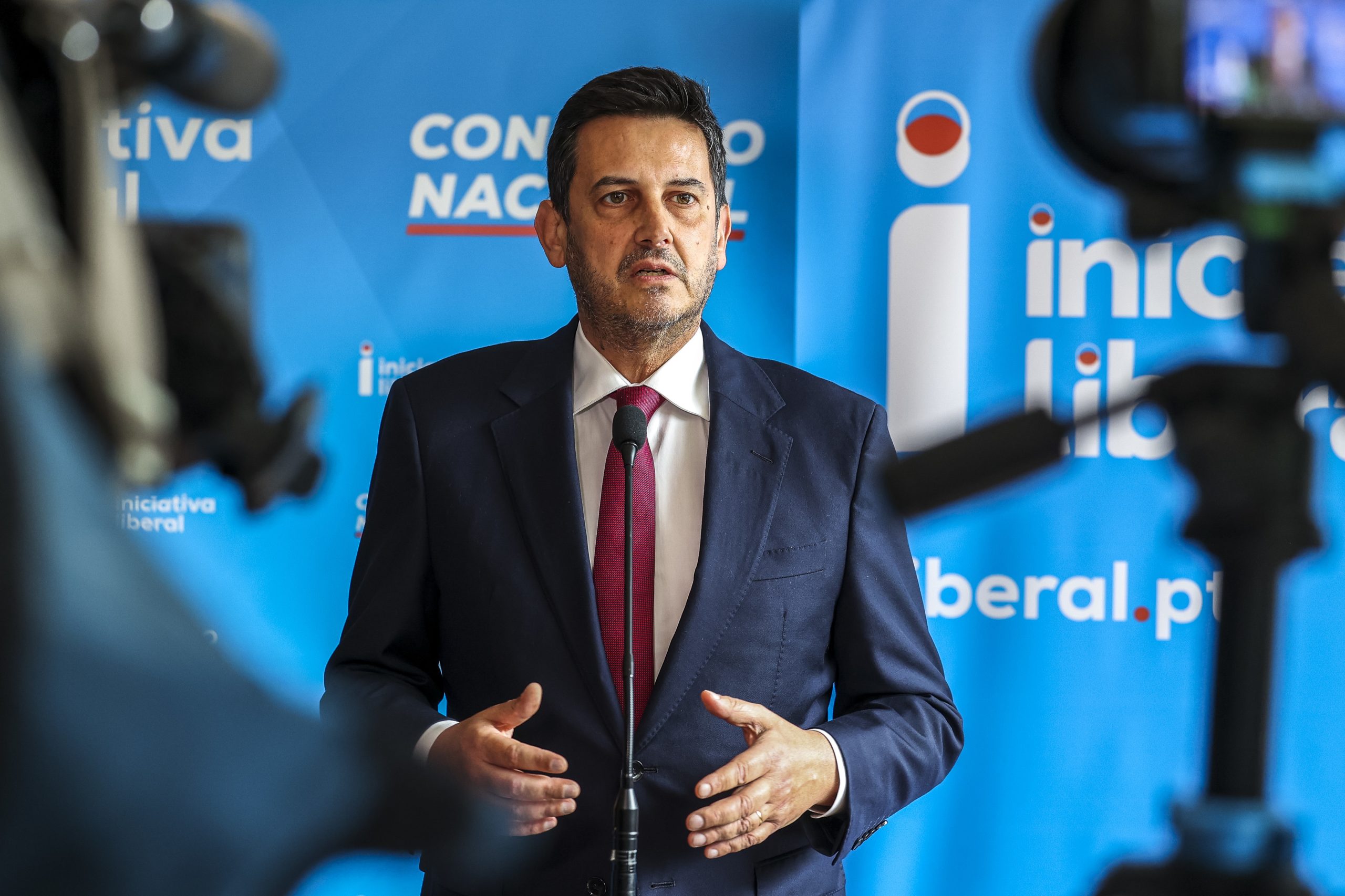 Rui Rocha reitera reserva da IL sobre participação no novo Governo