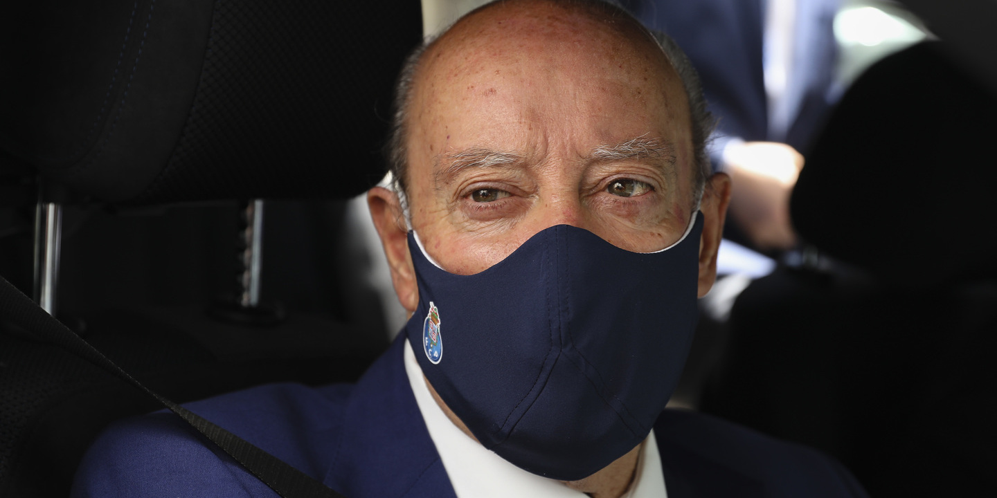 Pinto da Costa diz não ter visto qualquer agressão a jornalista e que FC Porto vai recorrer de castigo de Sérgio Conceição