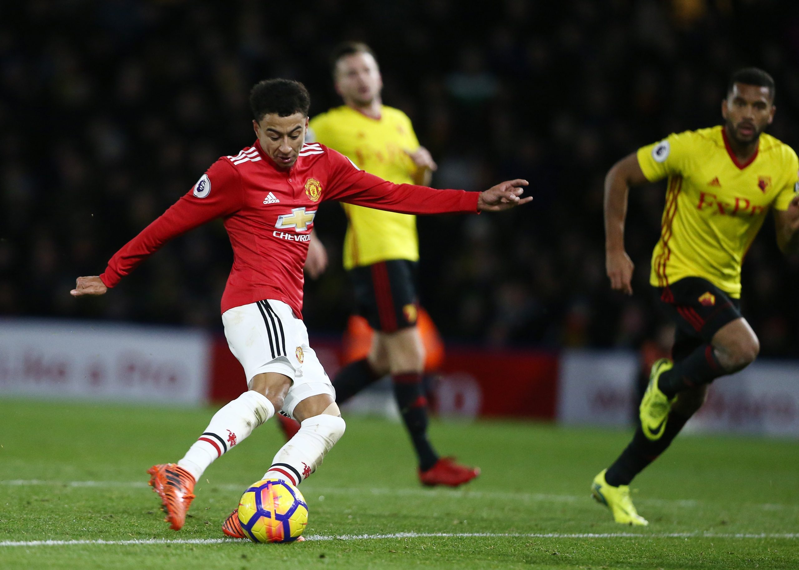 Mourinho vence duelo com Marco Silva na Premier League