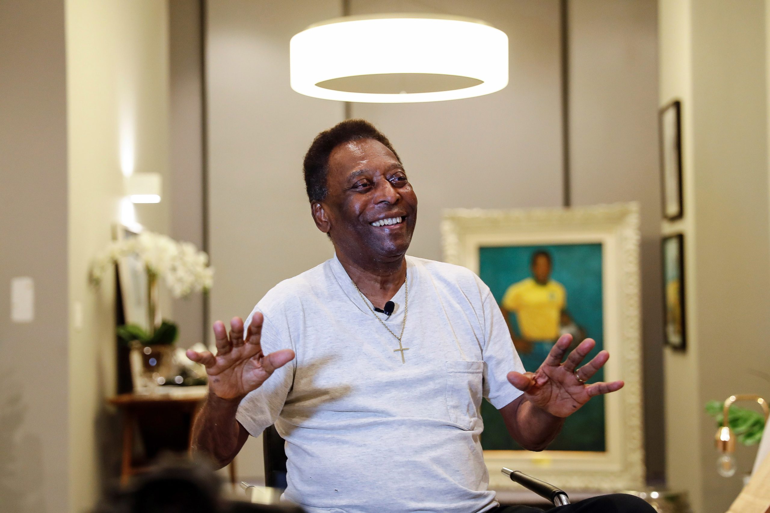 Pelé tranquiliza adeptos. “Obrigado pelas vossas orações e preocupação. Estou bem”