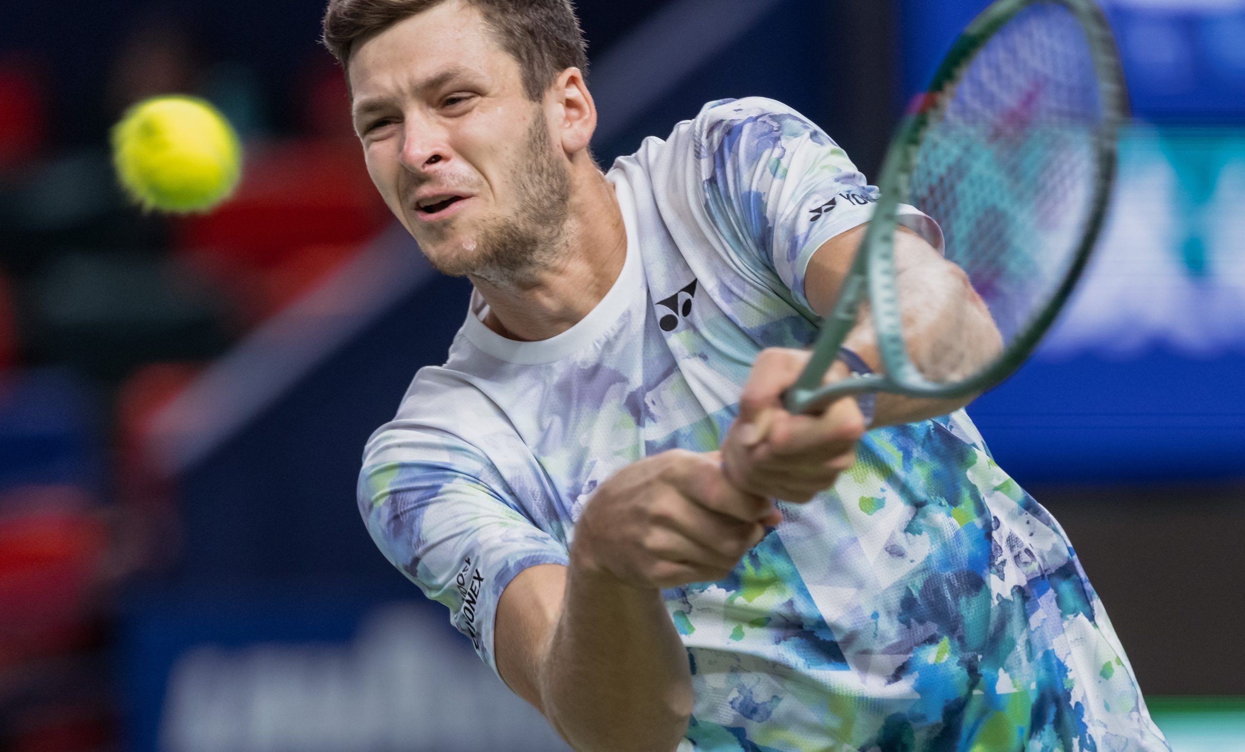 Estoril Open: Hurkacz derrota Martínez e conquista primeiro título em terra batida