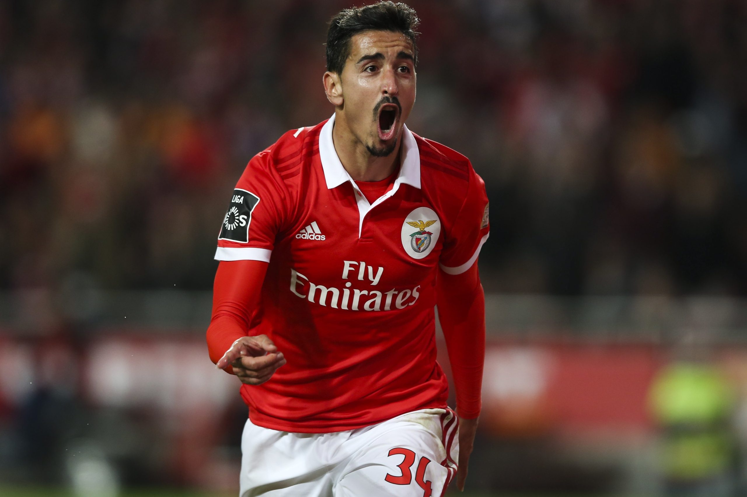 André Almeida ausente do treino antes do jogo do Benfica com o PAOK