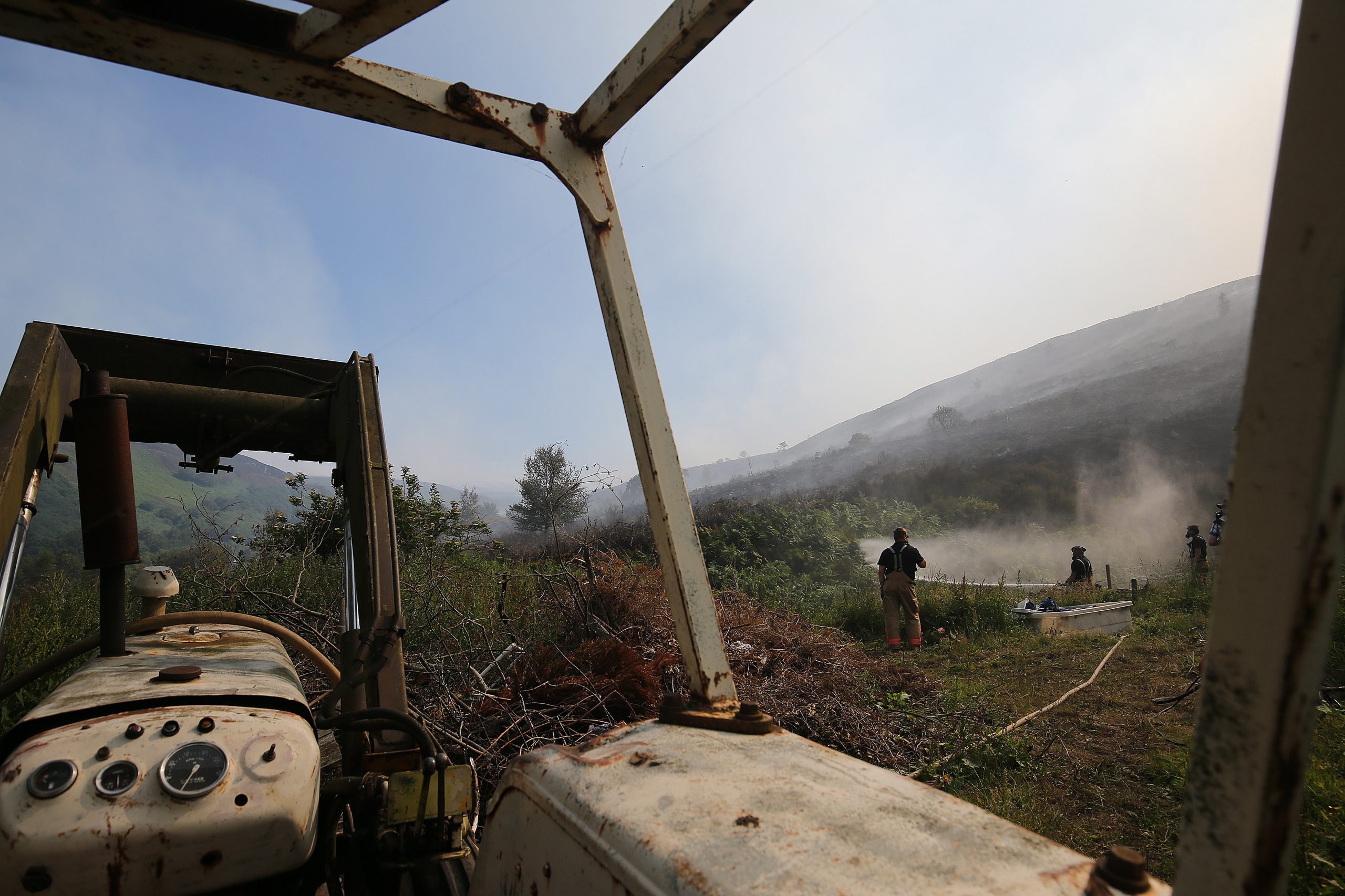 Incêndio perto da zona de Manchester obriga à evacuação de mais de 50 casas