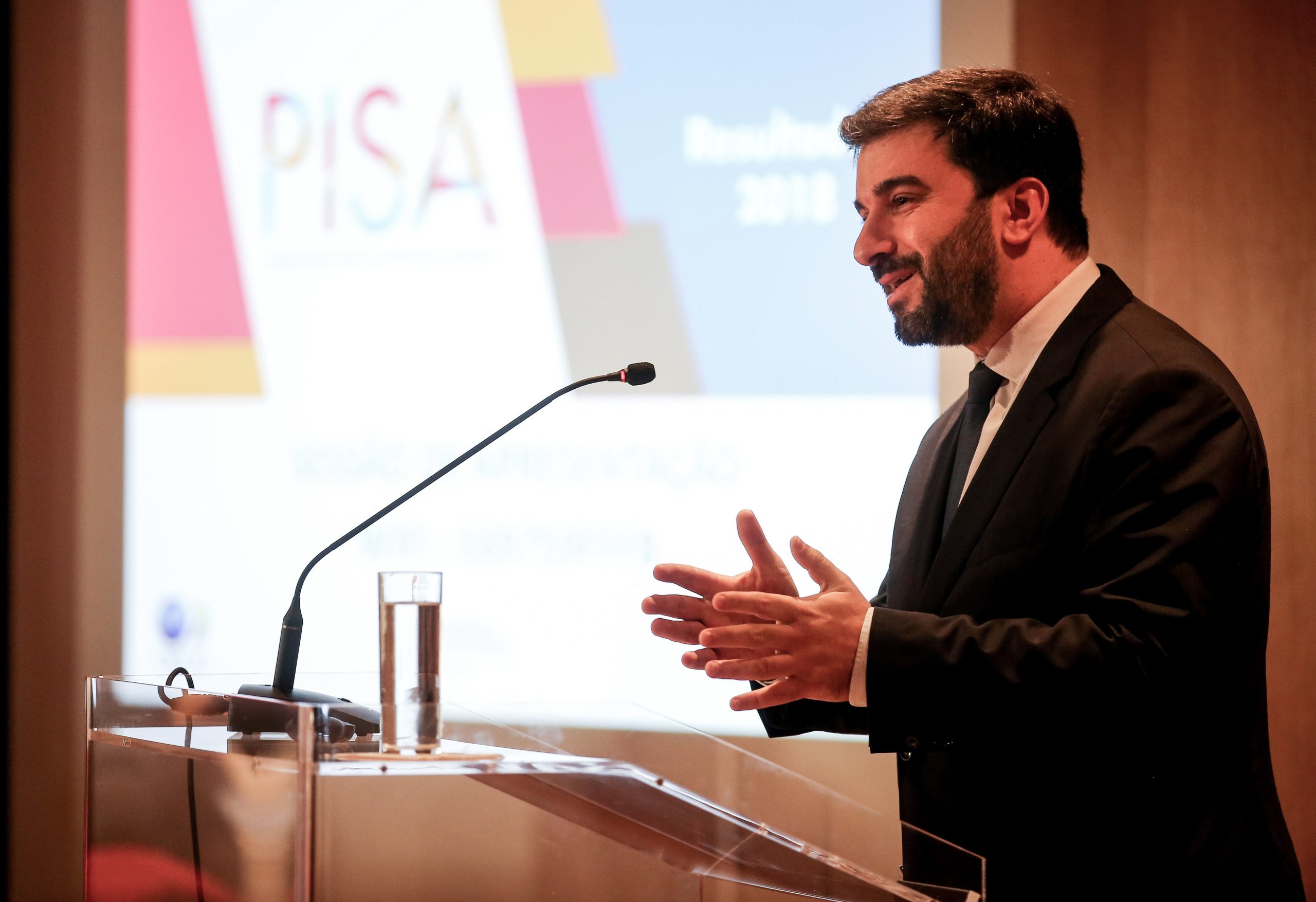 Relatório PISA. Ministro da Educação enaltece percurso “consistente e gradual” do sistema educativo português