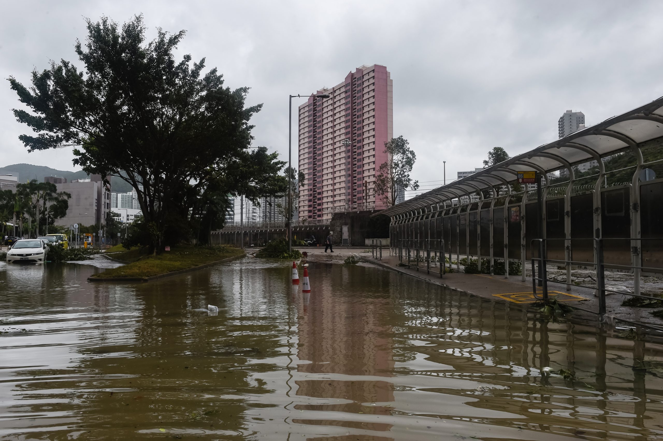 Tufão Hato. Além do susto, uma sensação de abandono e impotência