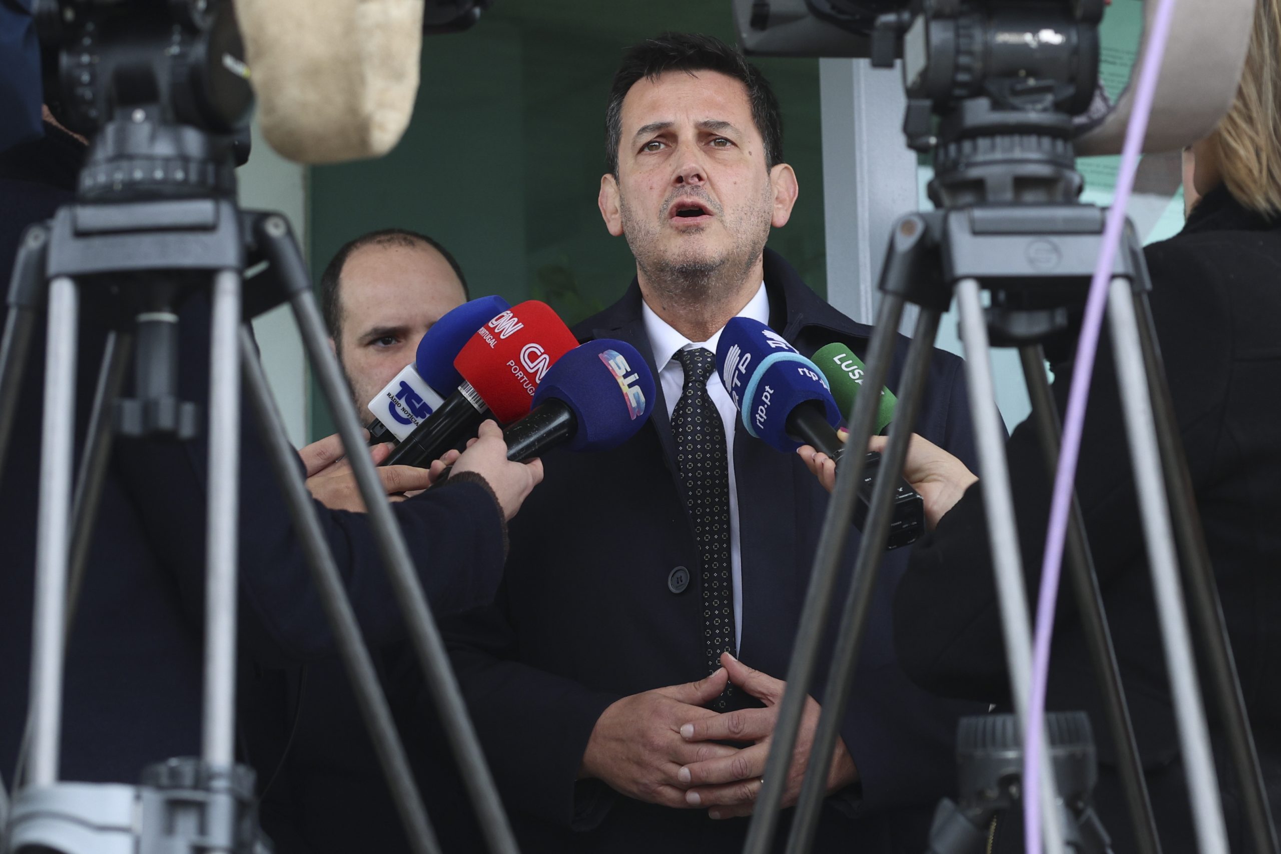 Rui Rocha acusa Chega de “desespero total” ao admitir inquérito a Spinumviva