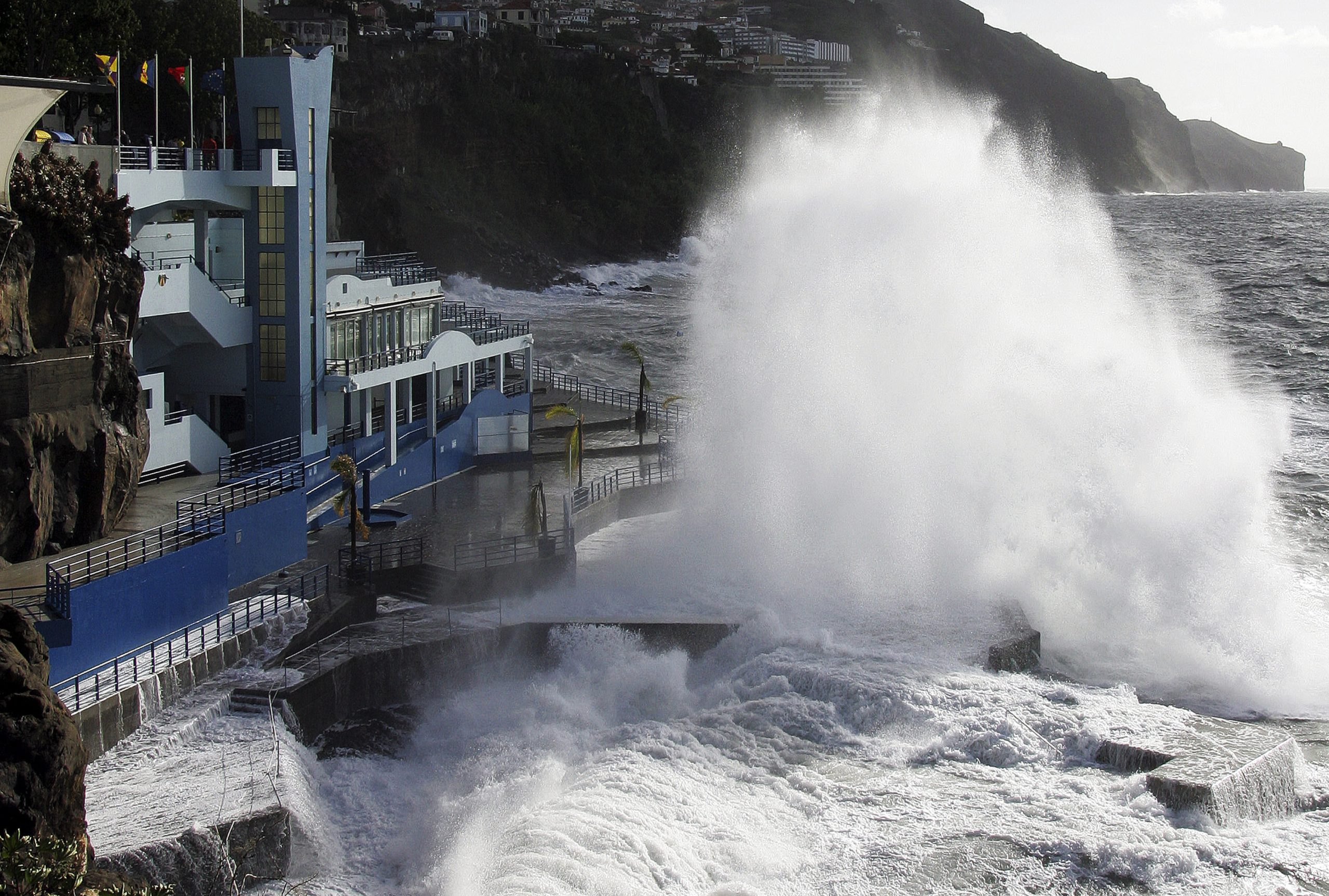 Autoridade Marítima alerta para forte agitação nos mares da Madeira