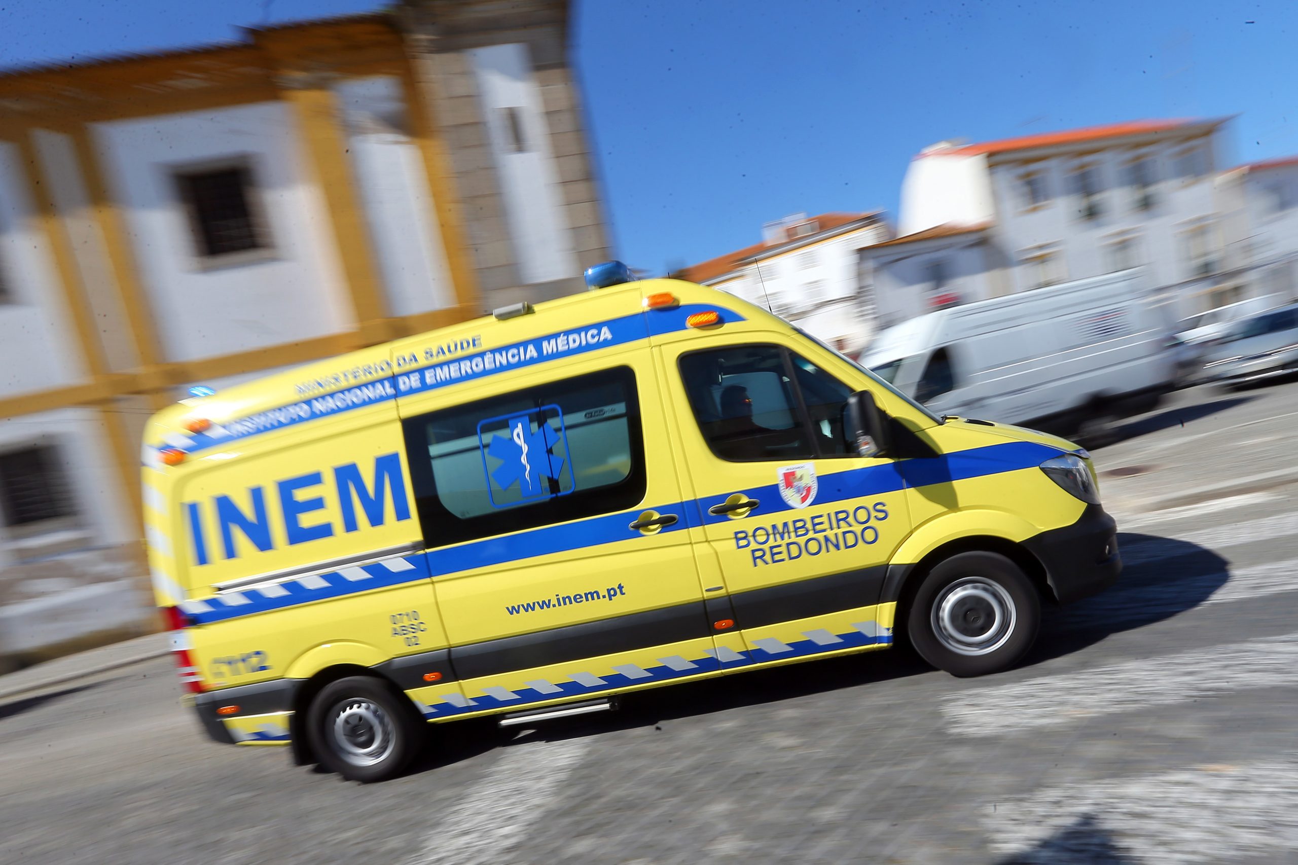 Bombeiros gastam 80 milhões em emergência médica e INEM só paga metade