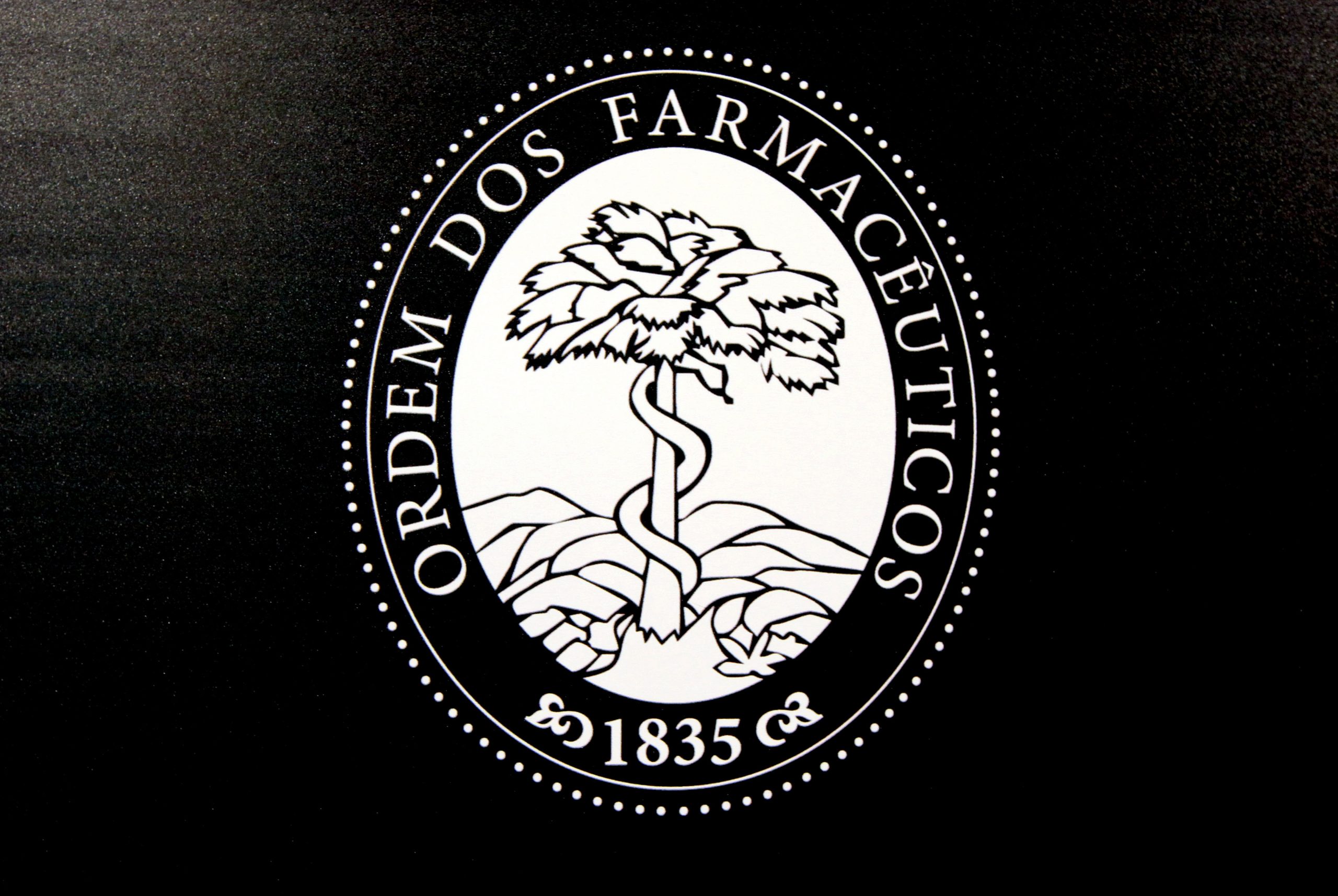Covid-19: Farmacêuticos questionam rede de cuidados continuados sobre gestão dos medicamentos