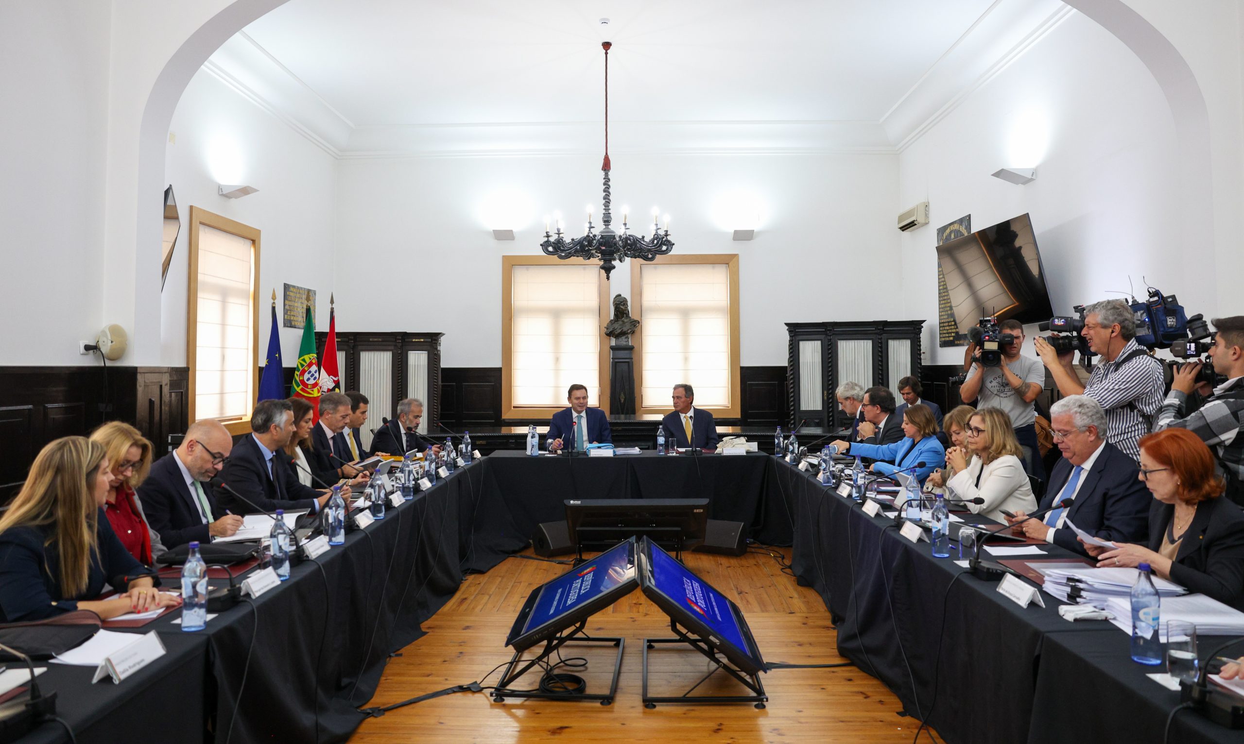 OE2025: Governo volta a reunir-se em Conselho de Ministros na segunda-feira