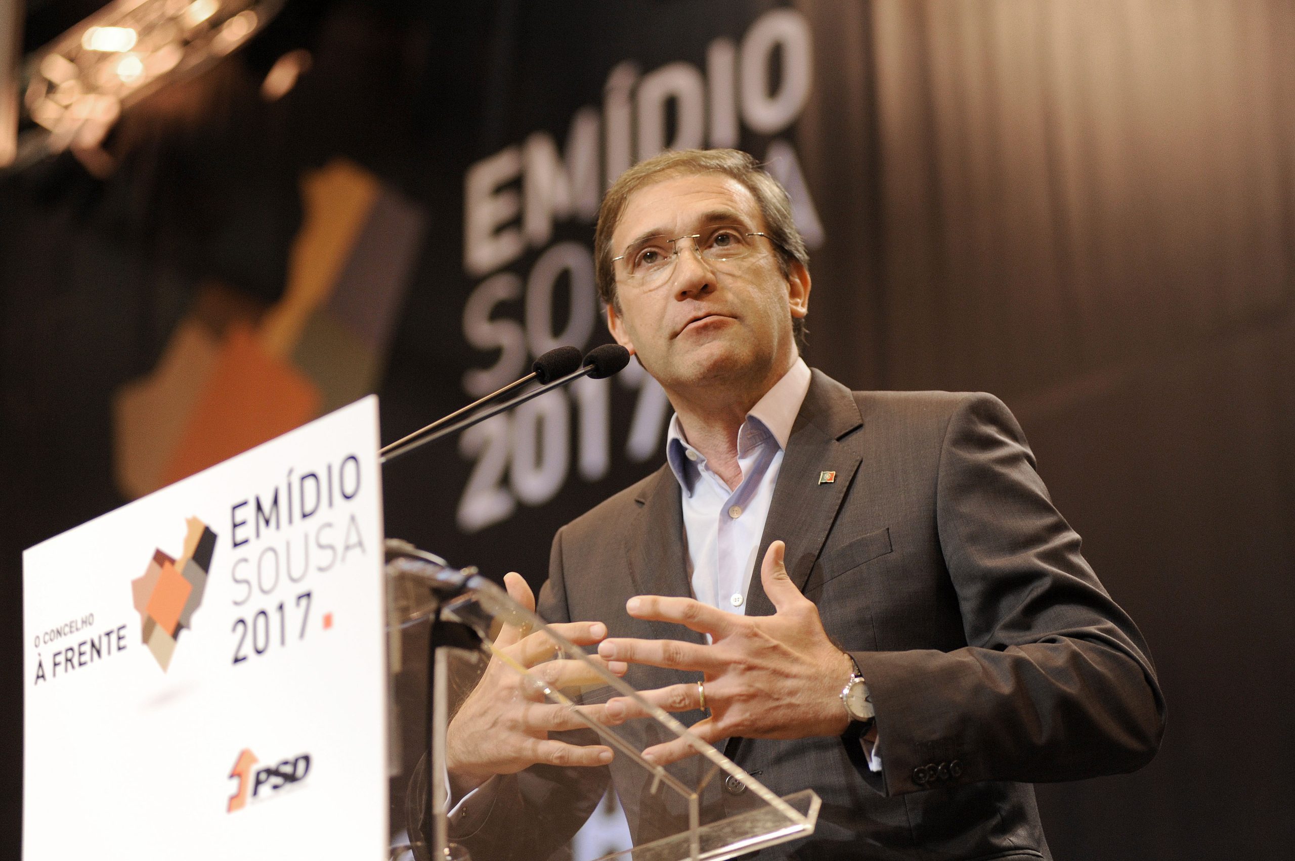 Passos Coelho responde às críticas de Costa e acusa-o de criar uma “ilusão”