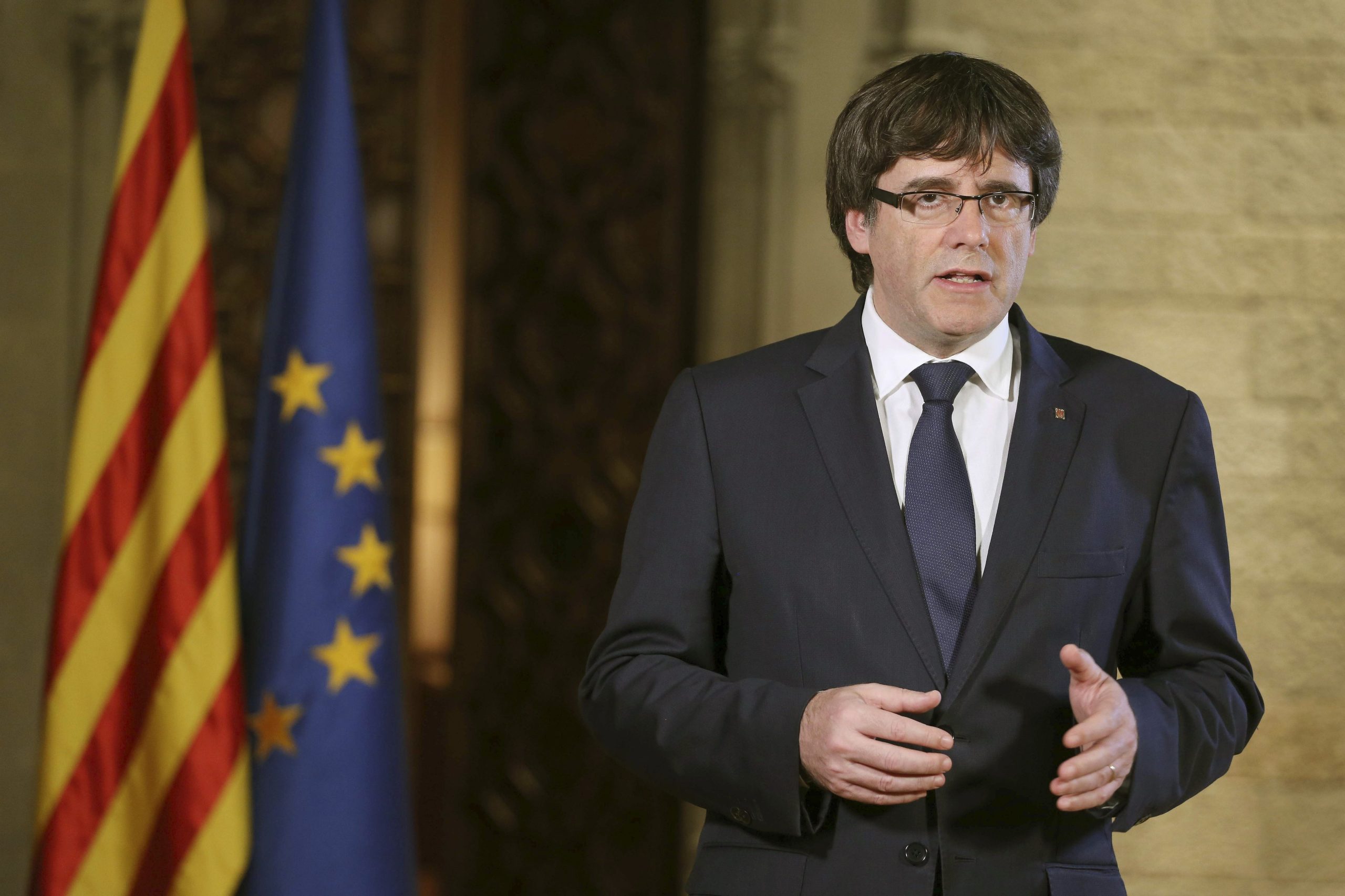 Fonte oficial do Governo em Madrid revelou que Puigdemont está na Bélgica