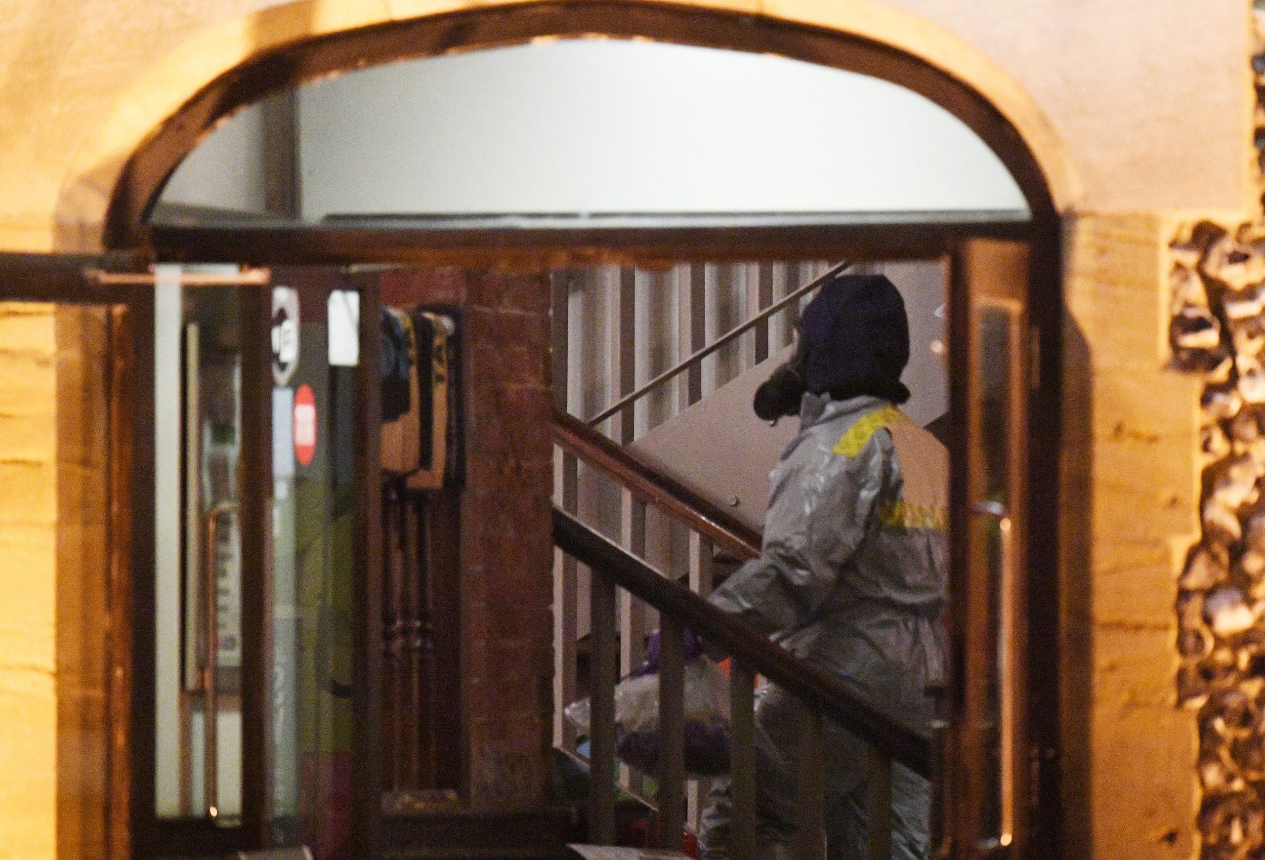 Ex-espião russo Skripal foi contaminado em casa, segundo a Polícia