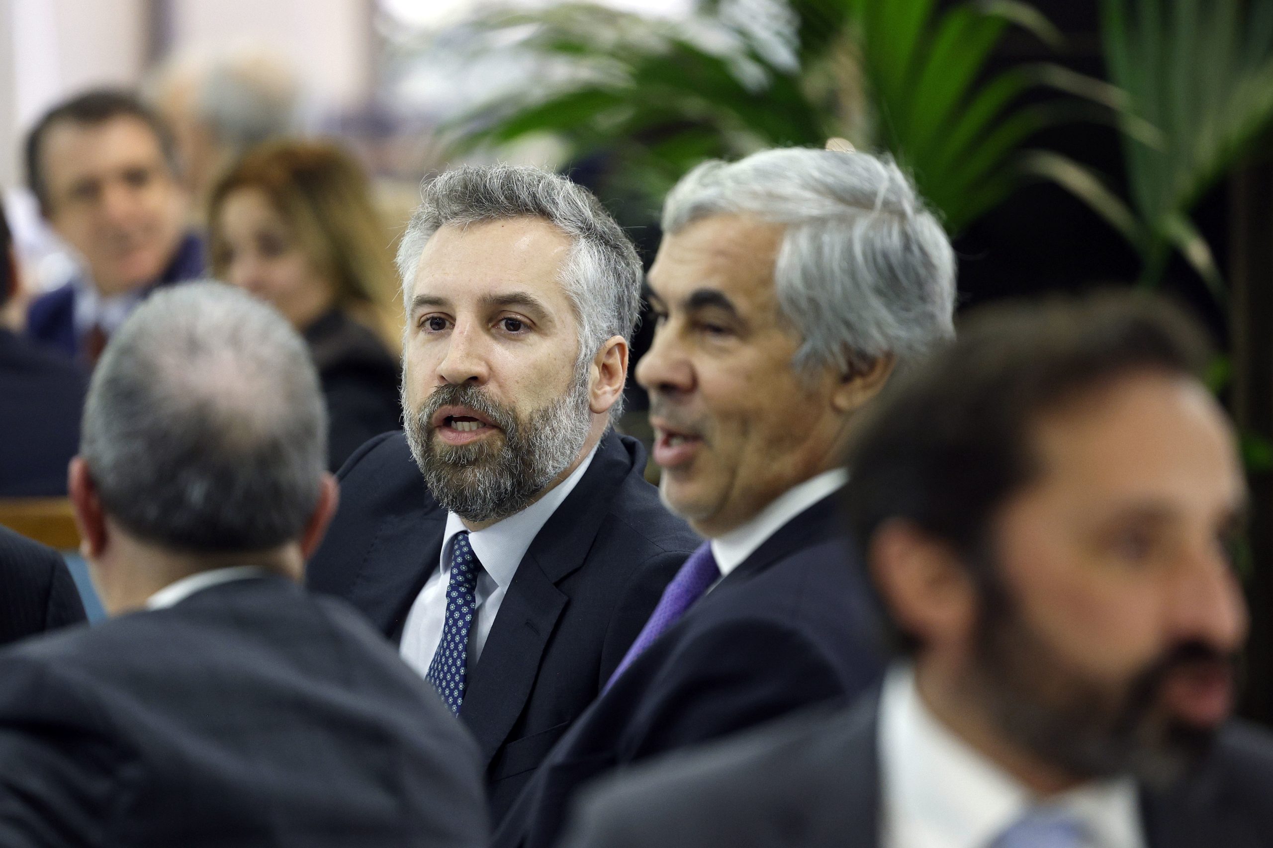 Pedro Nuno Santos promete prioridade à economia face a reformas fiscais e espírito de decisão