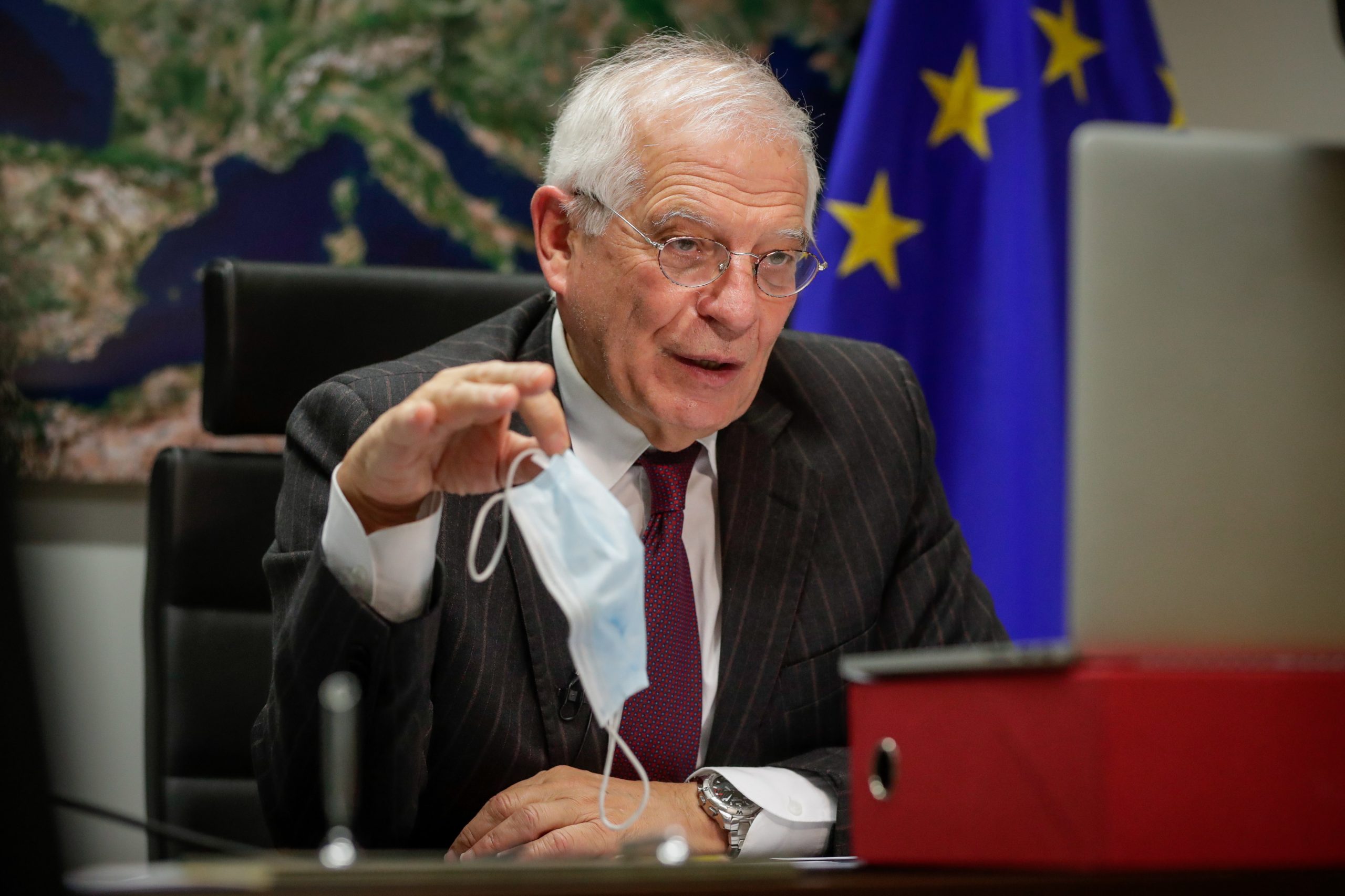 UE condena cerco à democracia americana e pede respeito por resultados