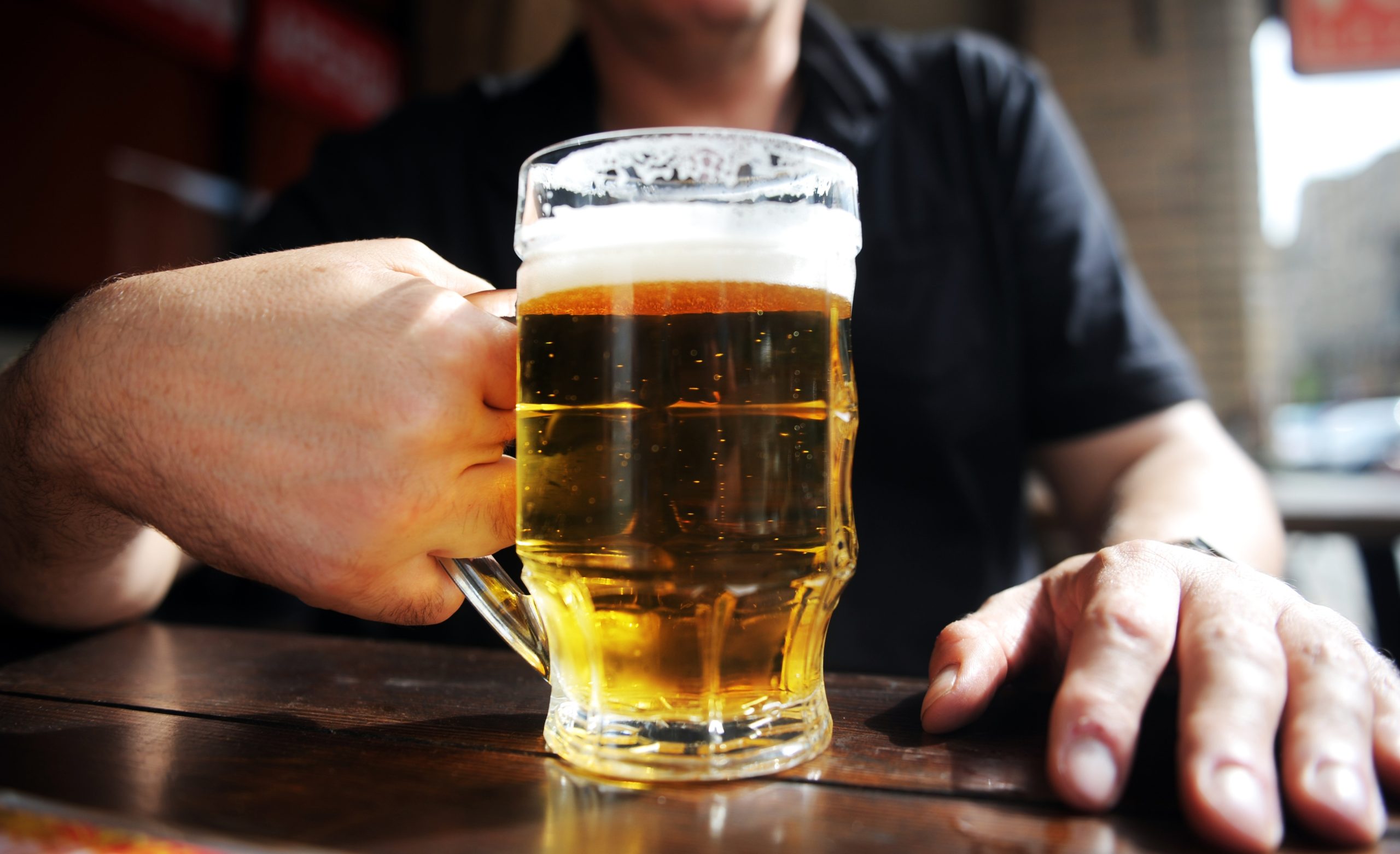 Álcool é a substância mais consumida, mas população está a fumar e a jogar mais