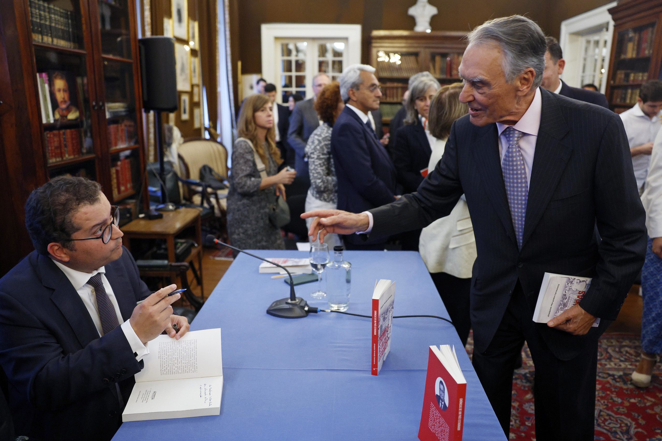 Cavaco Silva considera que “situação política muito perigosa” deteriorou-se “muito mais” do que pensava