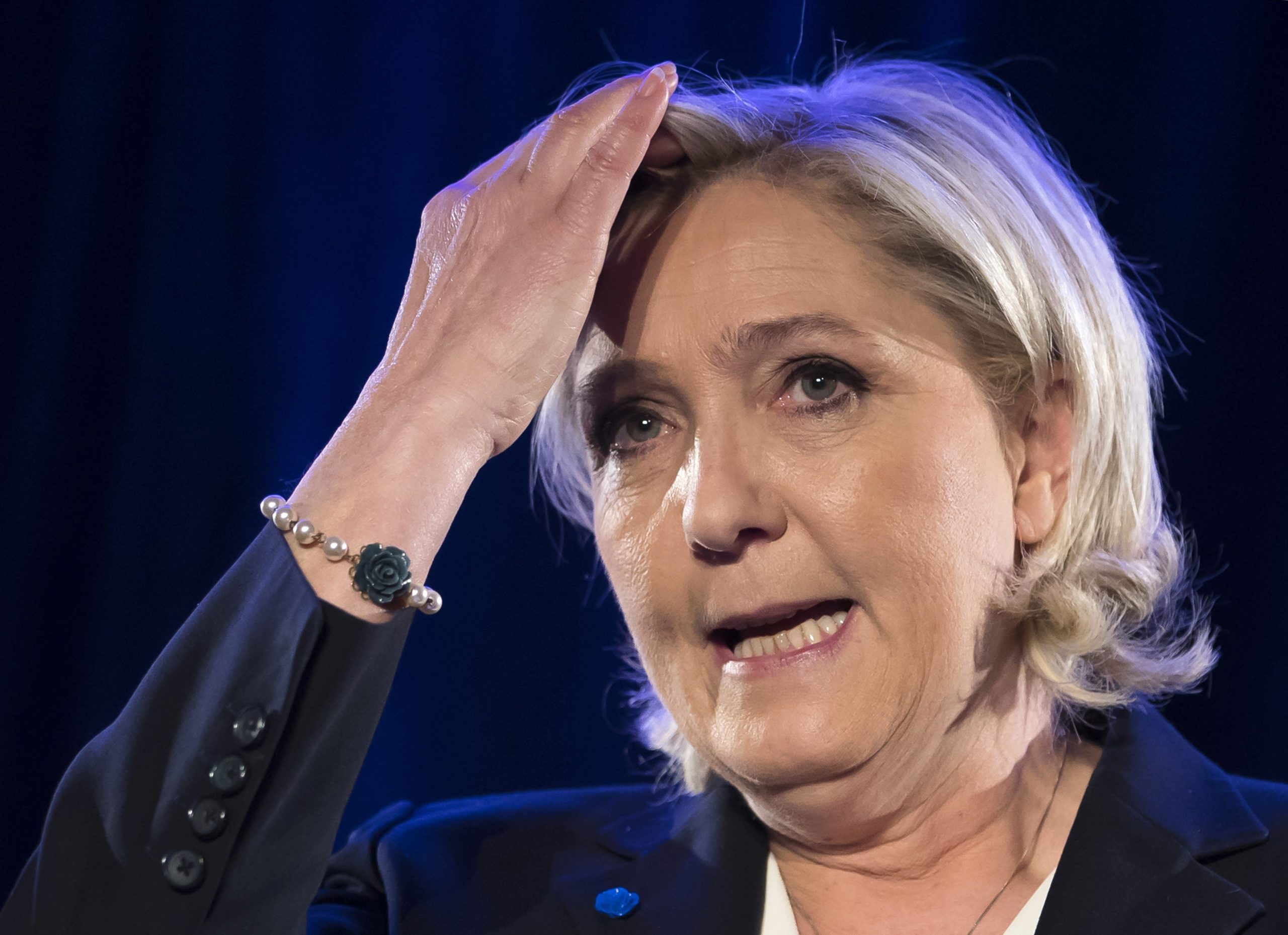 “França primeiro”, diz Marine Le Pen, a “candidata do povo”
