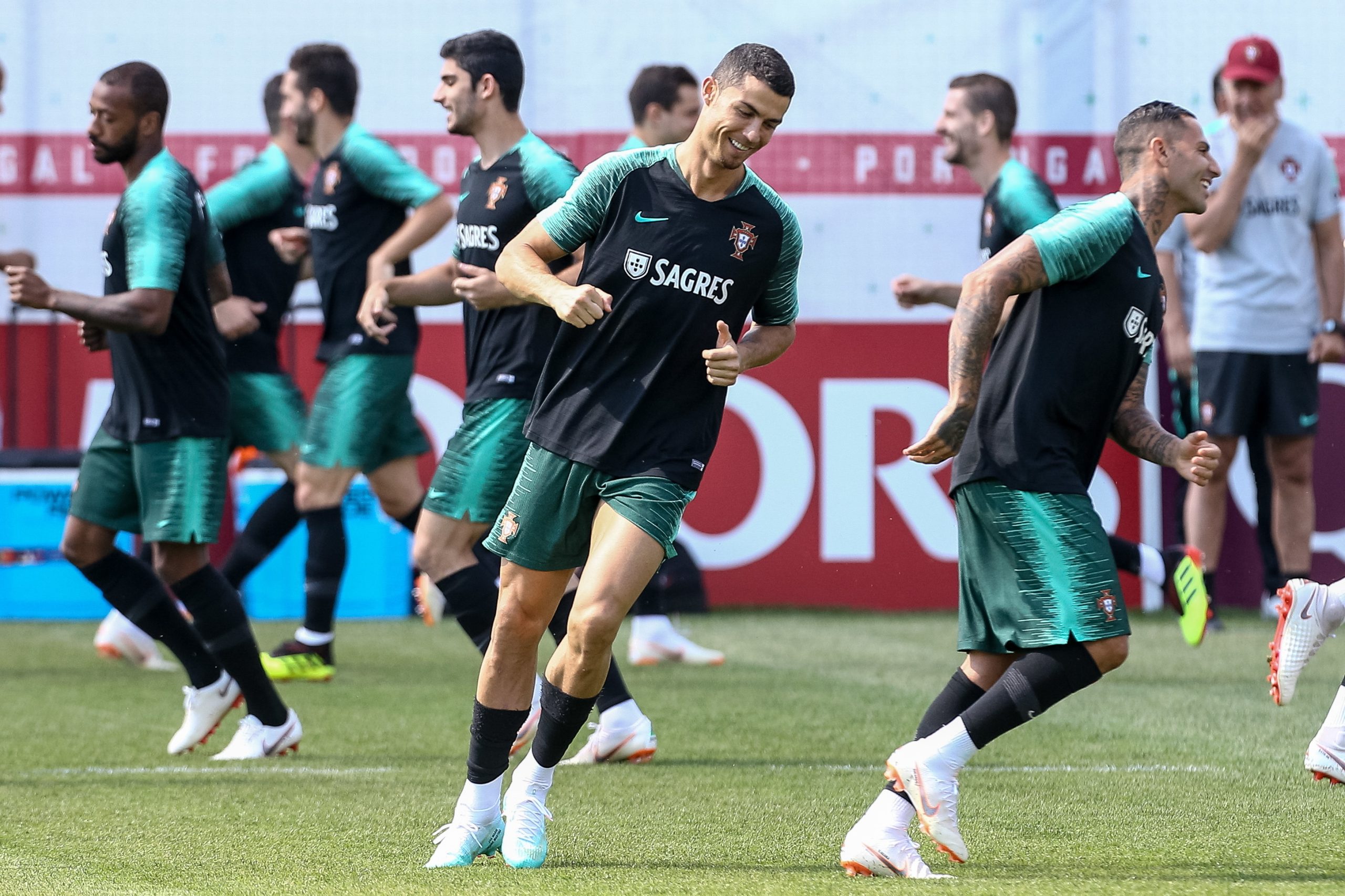 Regresso de Ronaldo e possível estreia de Félix nos convocados de Fernando Santos