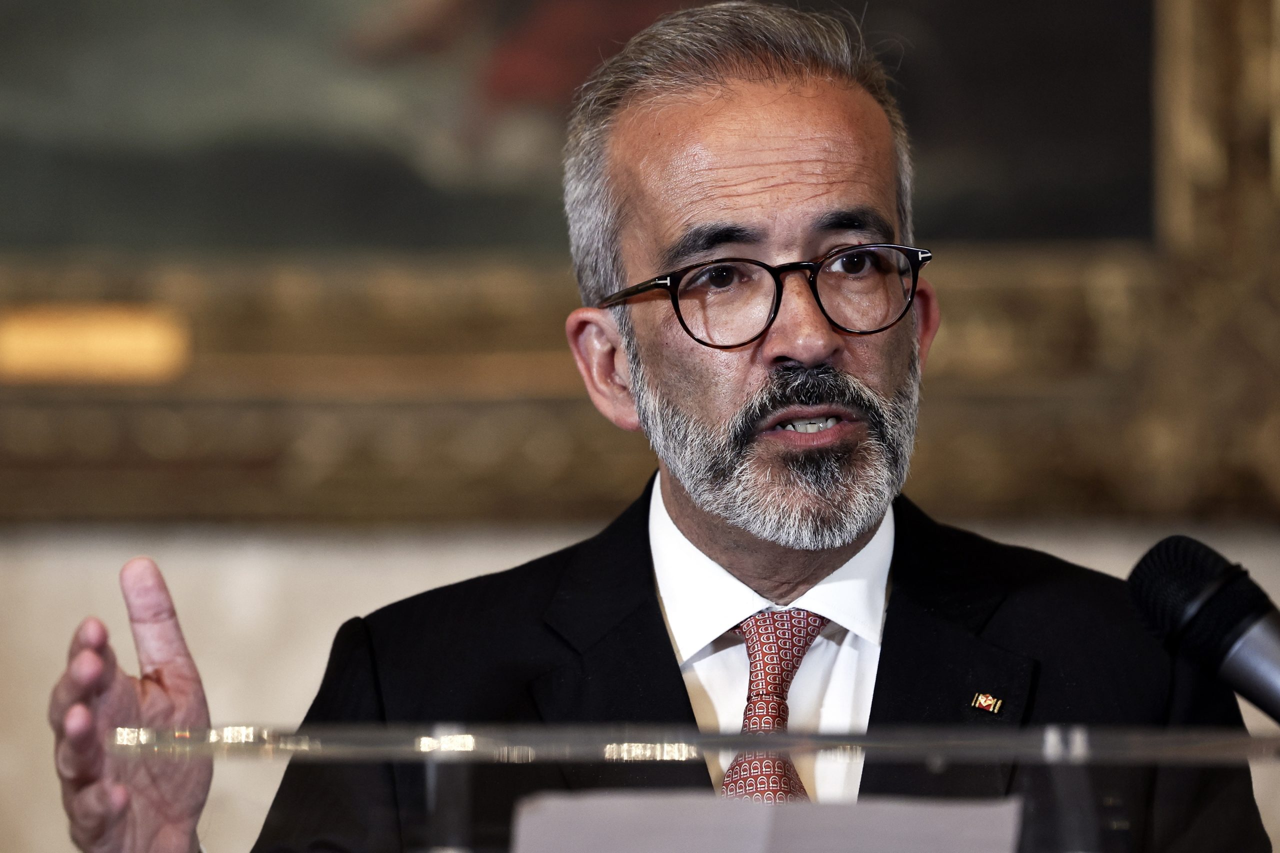 Governo português aconselha cidadãos no Médio Oriente a permanecerem em casa após escalada militar